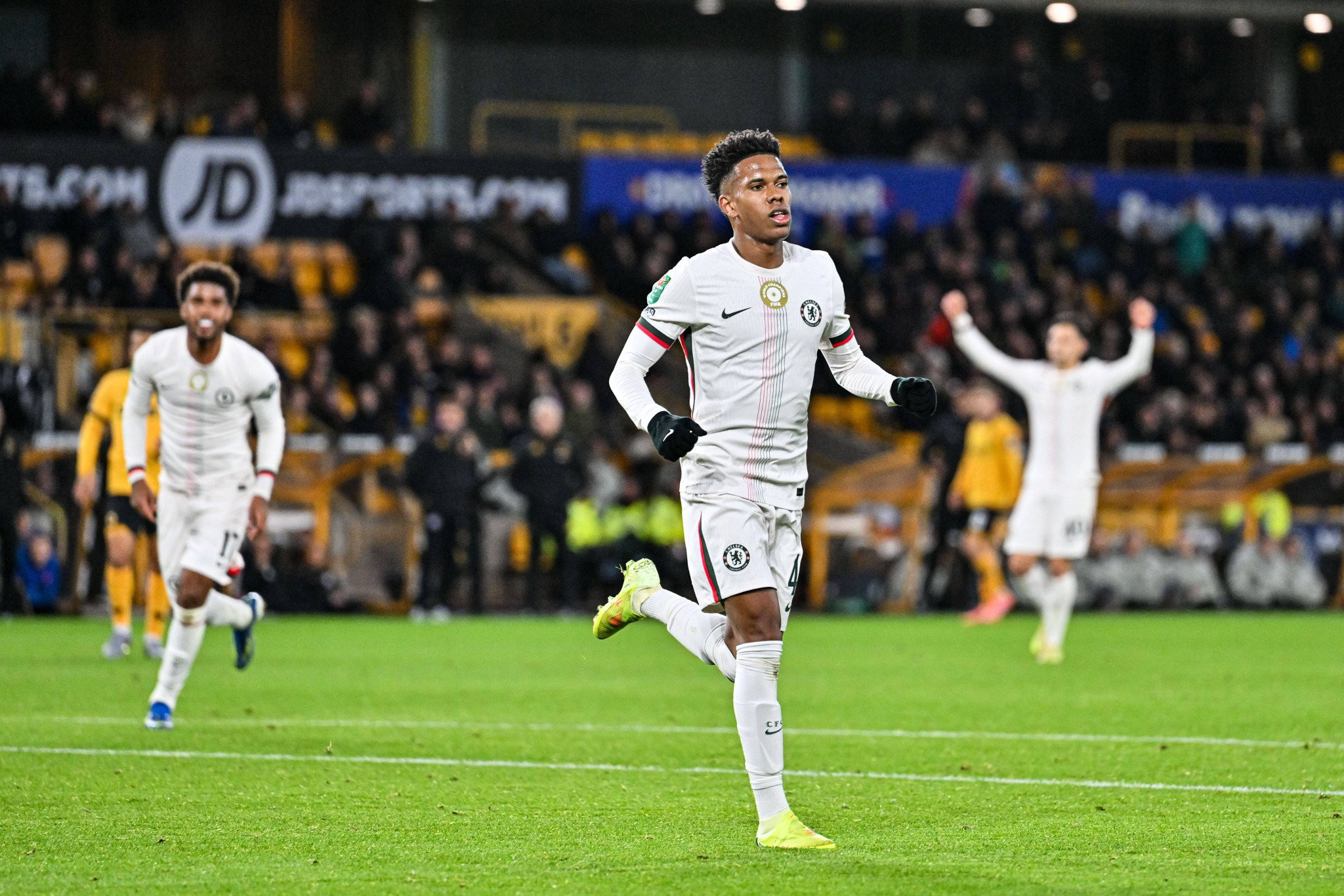 Ο Εστεβάο σκοράρει περισσότερο με λιγότερα ματς και... τρελαίνει τον Βινίσιους