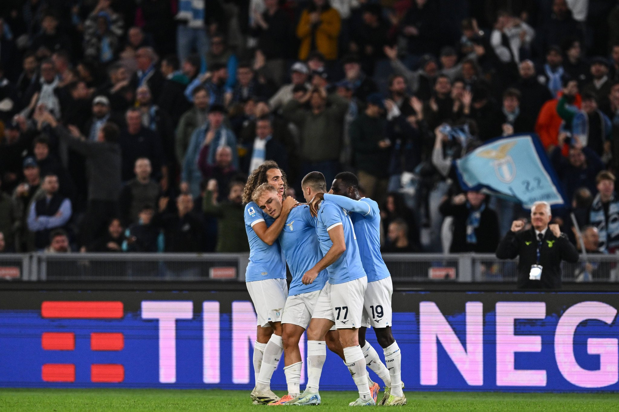 «Λύγισε» την Κάλιαρι η Λάτσιο και πλησίασε τις... ευρωπαϊκές θέσεις