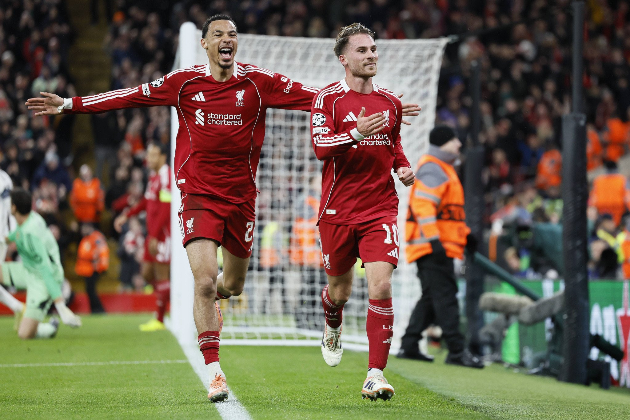 Με «εκτελεστή» Μακ Άλιστερ η Λίβερπουλ υπέταξε την Ρεάλ Μαδρίτης στο «Anfield»