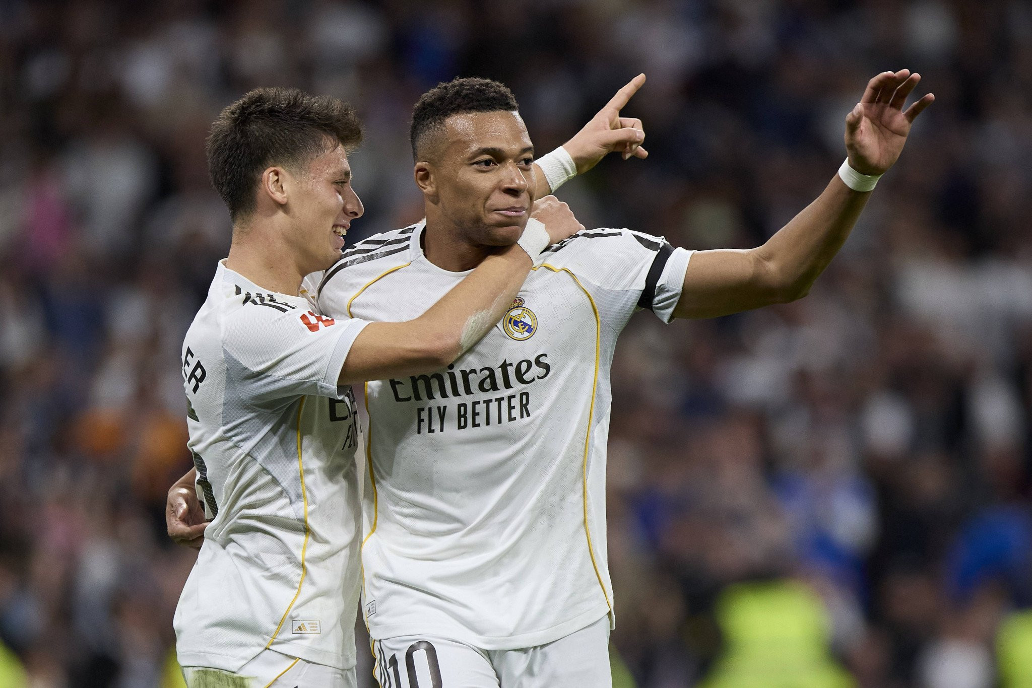 Χωρίς πρόβλημα η Ρεάλ Μαδρίτης κέρδισε τη Σεβίλλη του Αλμέιδα