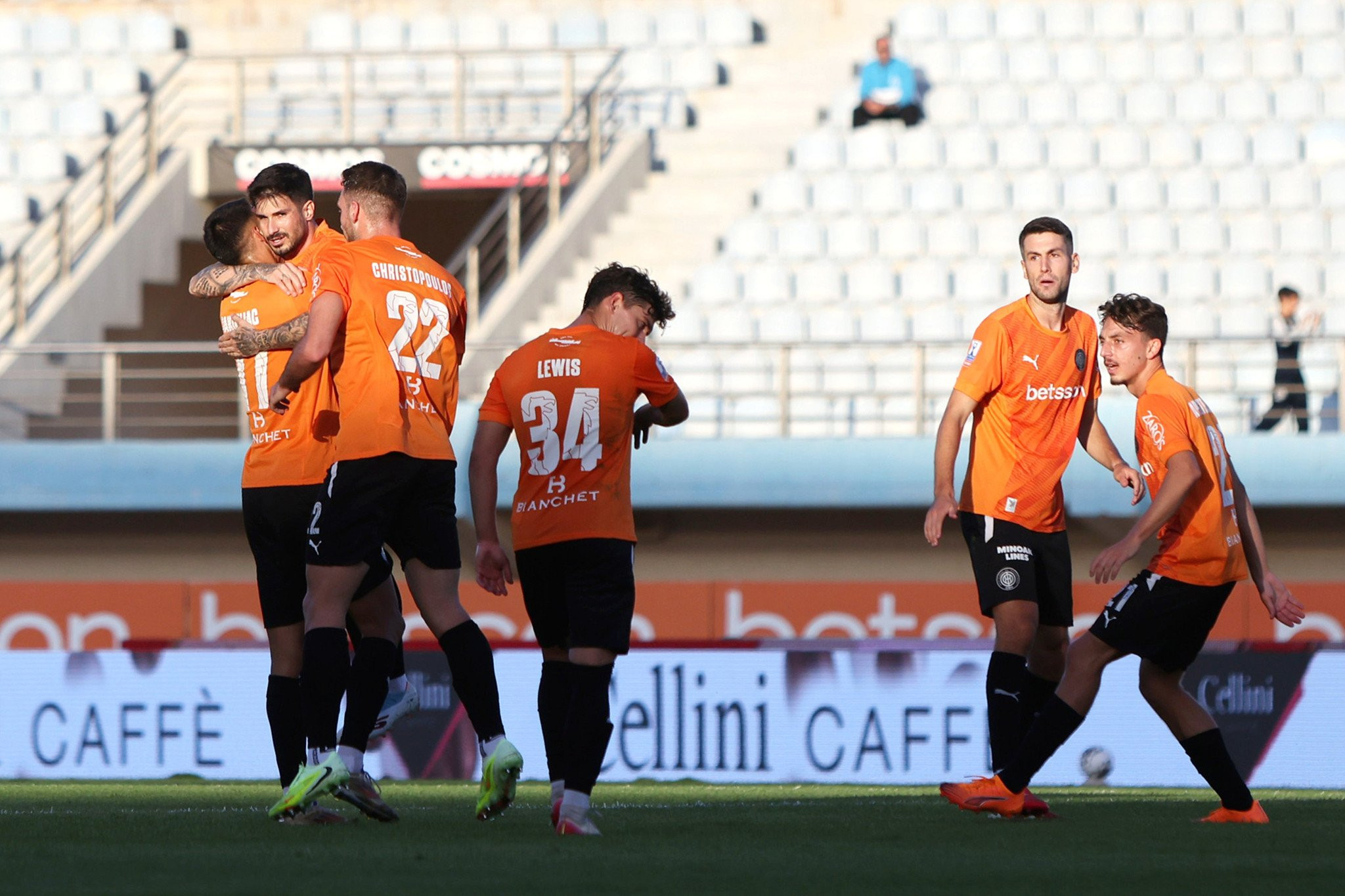 Ο ΟΦΗ κέρδισε με ανατροπή τον Ηρακλή και συνεχίζει με το απόλυτο στο Κύπελλο Ελλάδας