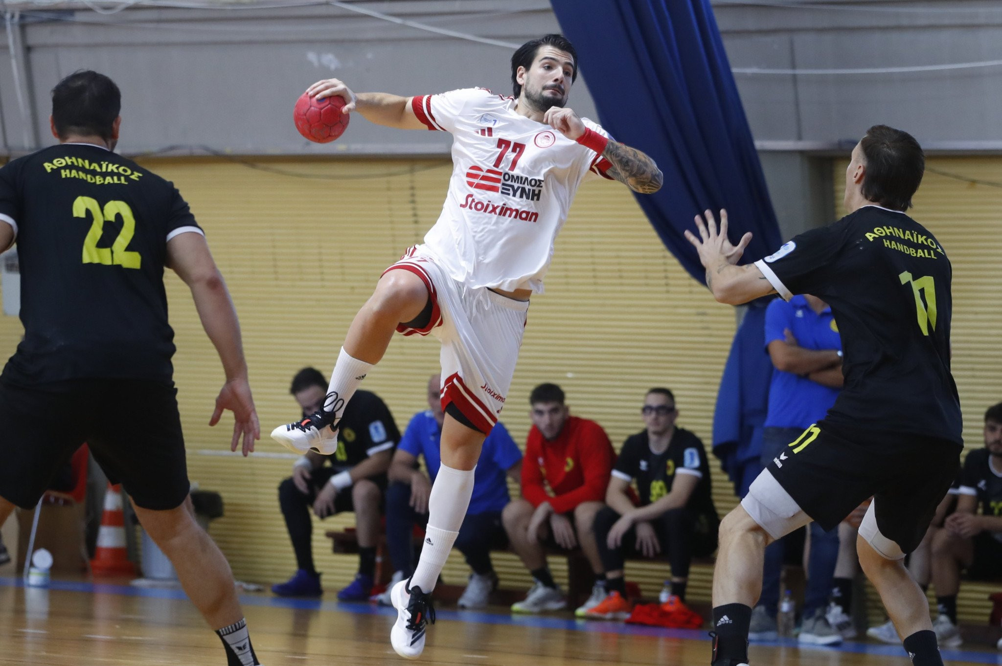 Πρωτοπόροι Ολυμπιακός και ΑΕΚ - Η 7η αγωνιστική της Handball Premier