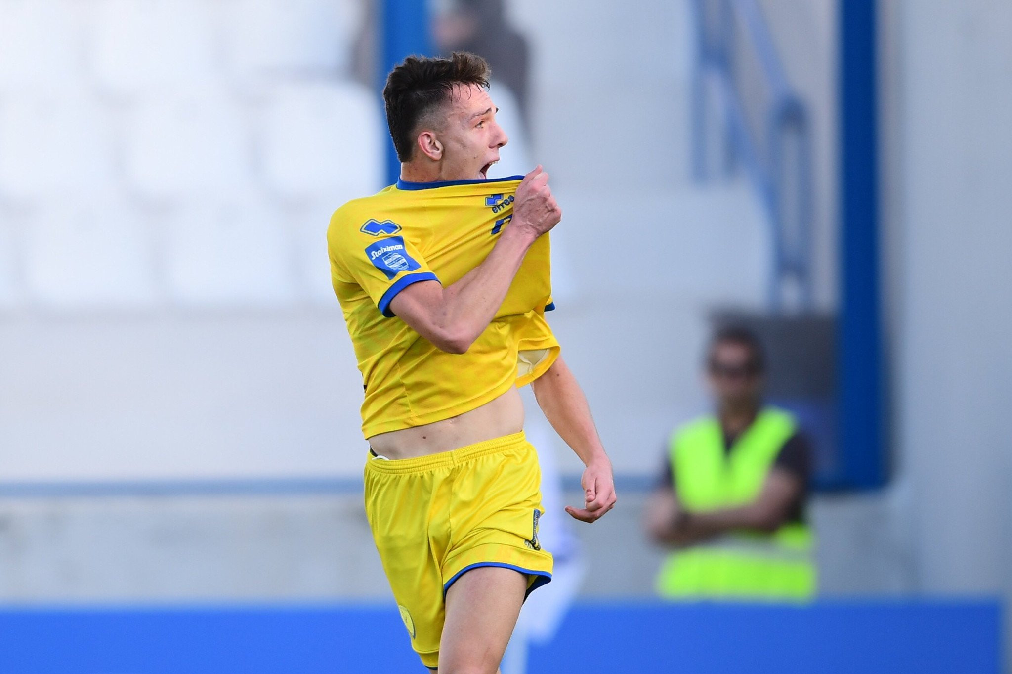 Η αδιανόητη γκολάρα του Κοντούρη για το 1-1 του Παναιτωλικού (video)