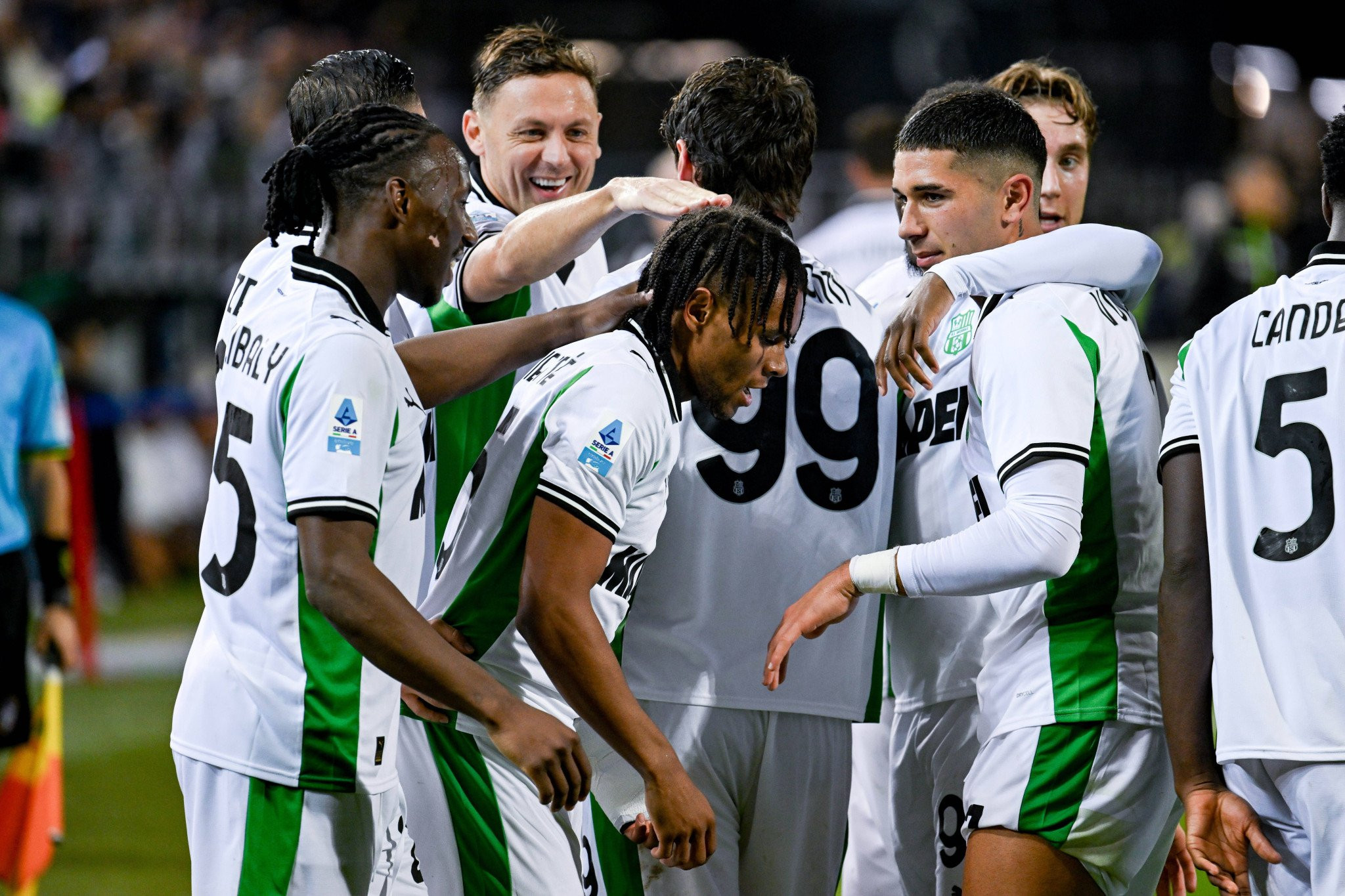 Η Σασουόλο πήρε σπουδαίο διπλό στην έδρα της Κάλιαρι