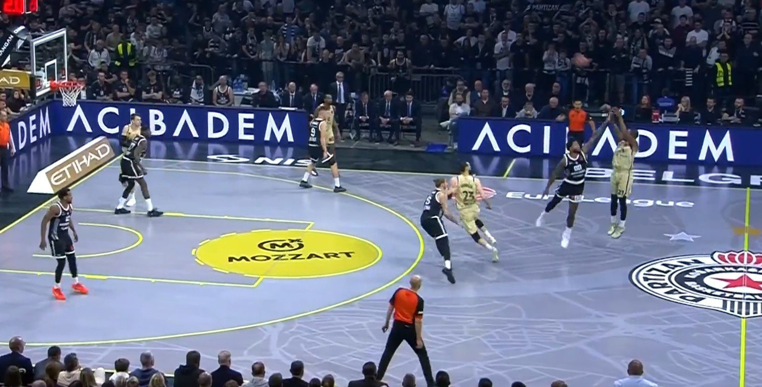 Η αδιανόητη τριποντάρα του Κλάιμπερν from the logo που χάρισε τη νίκη στην Μπαρτσελόνα (video)