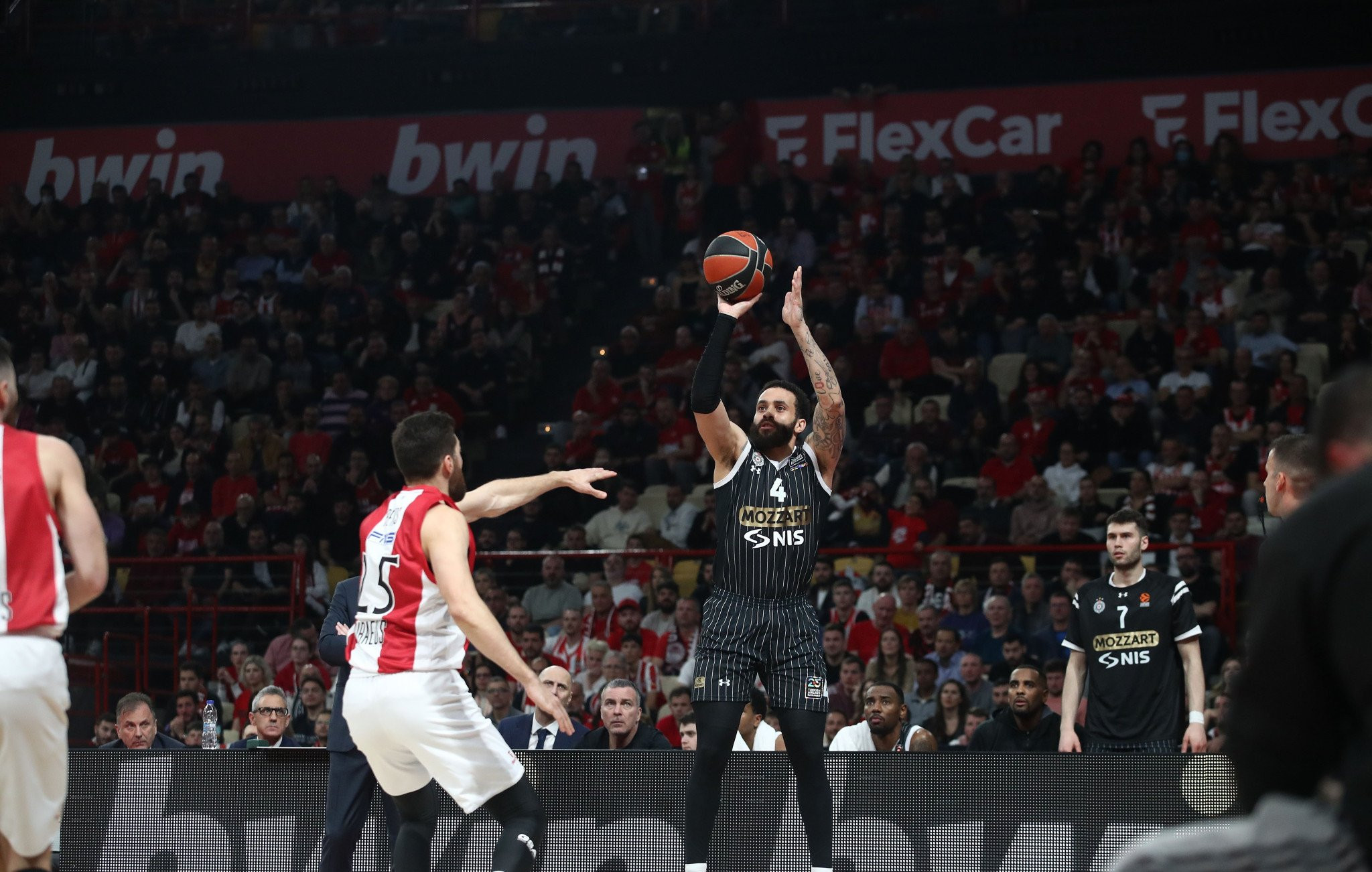 Με Ουάσιγκτον η Παρτίζαν κόντρα στον Ολυμπιακό