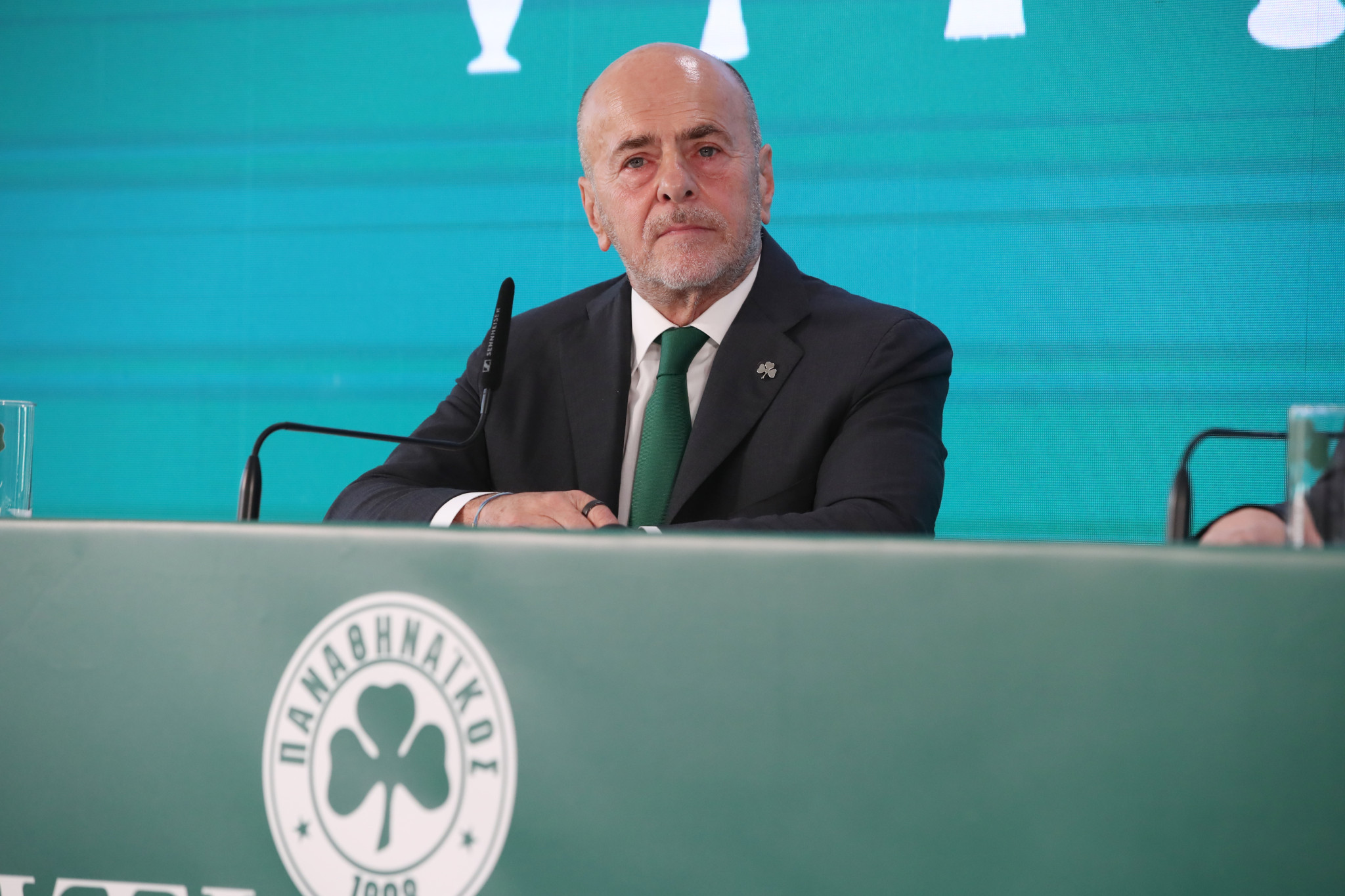 Ο Γιάννης Αλαφούζος ανοίγει τα χαρτιά του: Μεγάλη συνέντευξη την Κυριακή 16 Νοεμβρίου