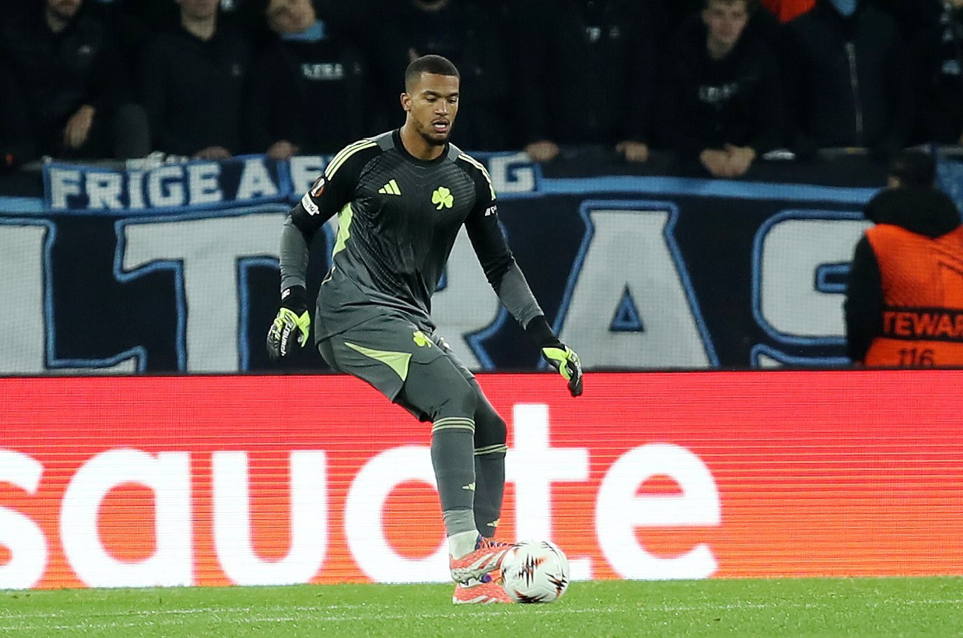 Από την αμφισβήτηση στην εμπιστοσύνη μία... Μάλμε δρόμος: Η αψεγάδιαστη εμφάνιση του Λαφόν (video)