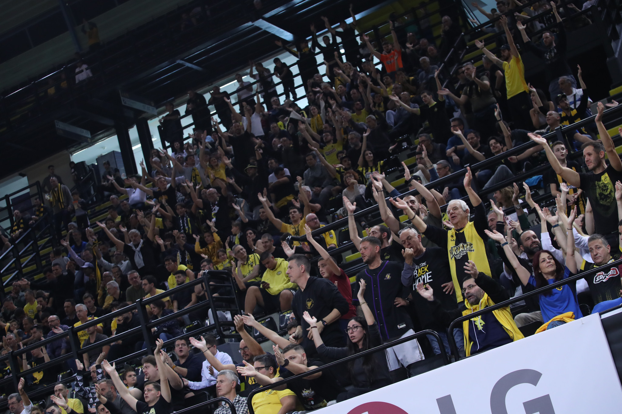 Ο κόσμος της ΑΕΚ γίνεται έκτος παίκτης με Παναθηναϊκό: Άνοιξε το άνω διάζωμα της Sunel Arena