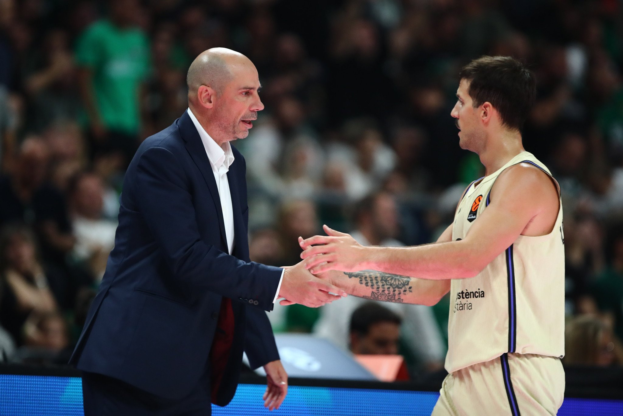 Ο Λαπροβίτολα έβγαλε... στην σέντρα τον Πεναρόγια: «Θα το καταλάβαινα αν αλλάζαμε προπονητή» (video)