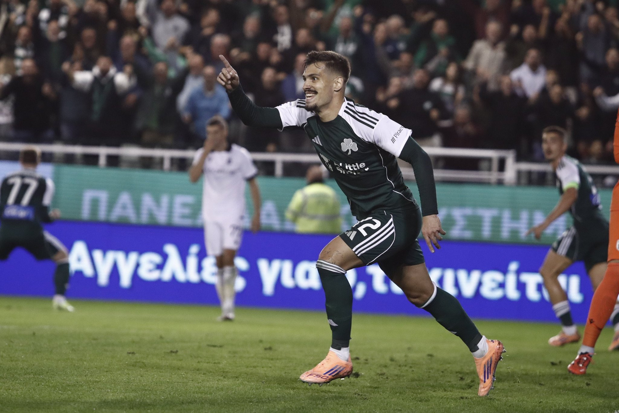 Ο Παναθηναϊκός «γκρέμισε» τον ΠΑΟΚ και είναι ξανά εδώ