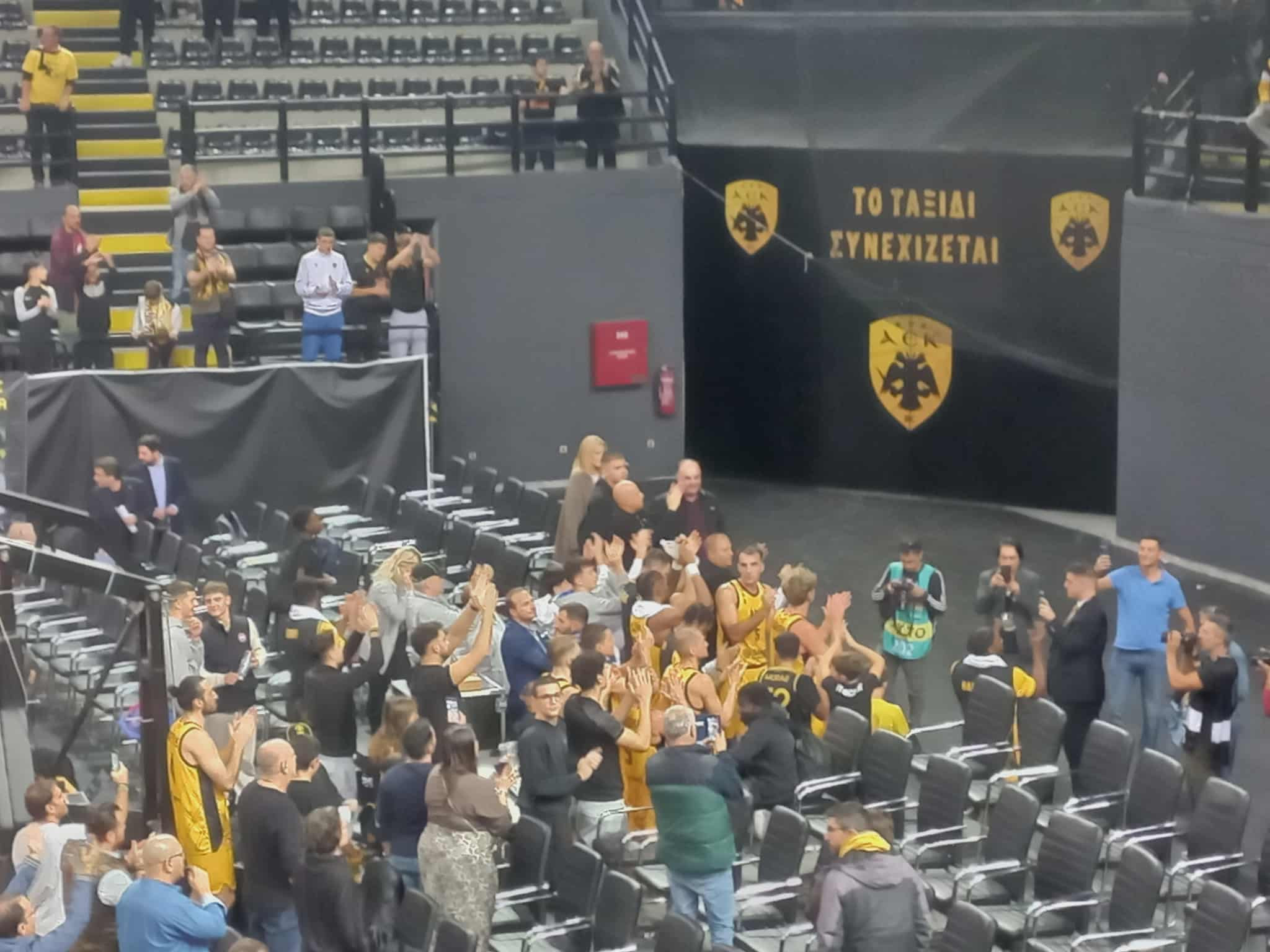 Κιτρινόμαυρο... πάρτι για το 4Χ4 στο BCL: H AEK πανηγύρισε με τον κόσμο της