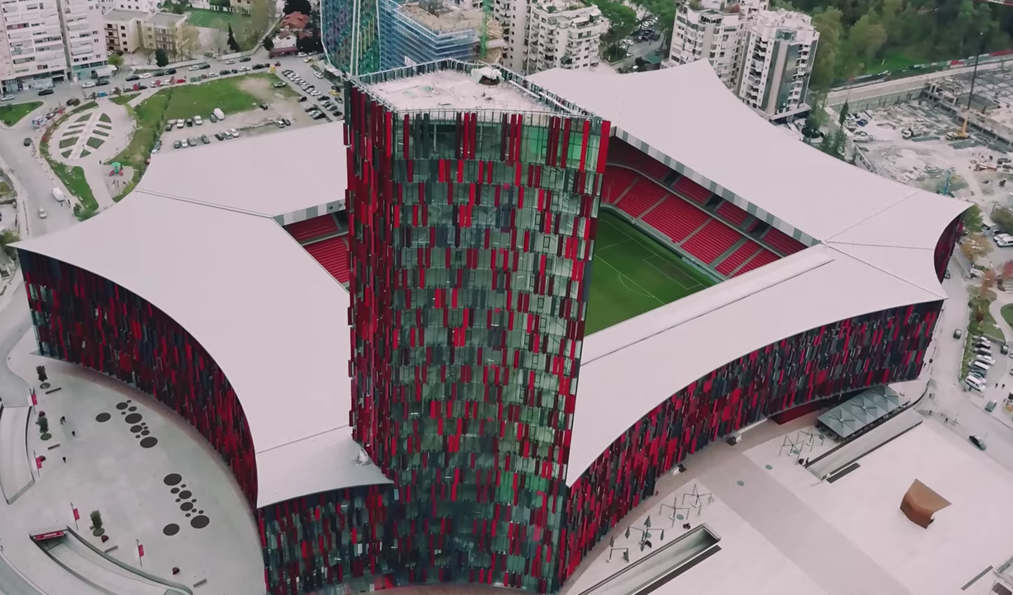 Μένεις, κοιμάσαι, βλέπεις ματς - Το εκθαμβωτικό γήπεδο της Αλβανίας που έχει και ξενοδοχείο