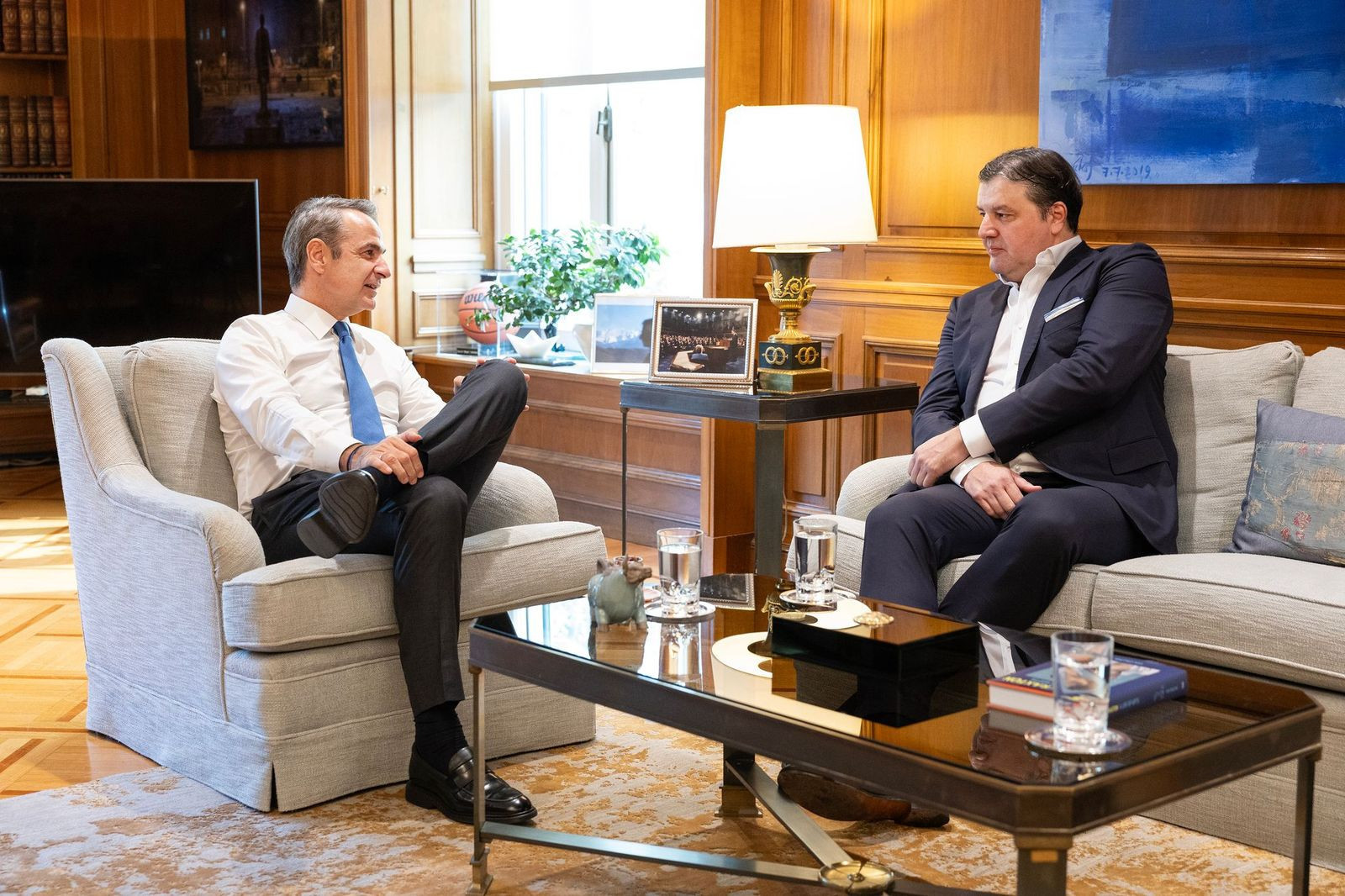 Στην Αθήνα ο Μποντιρόγκα - Συναντήθηκε με τον Κυριάκο Μητσοτάκη