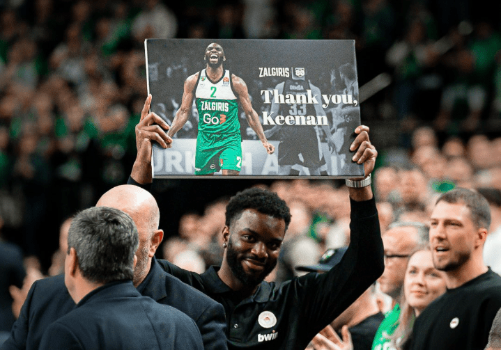 Η Ζάλγκιρις αφιέρωσε μία συγκινητική ανάρτηση στον Έβανς λίγο πριν τον... επισκεφθεί