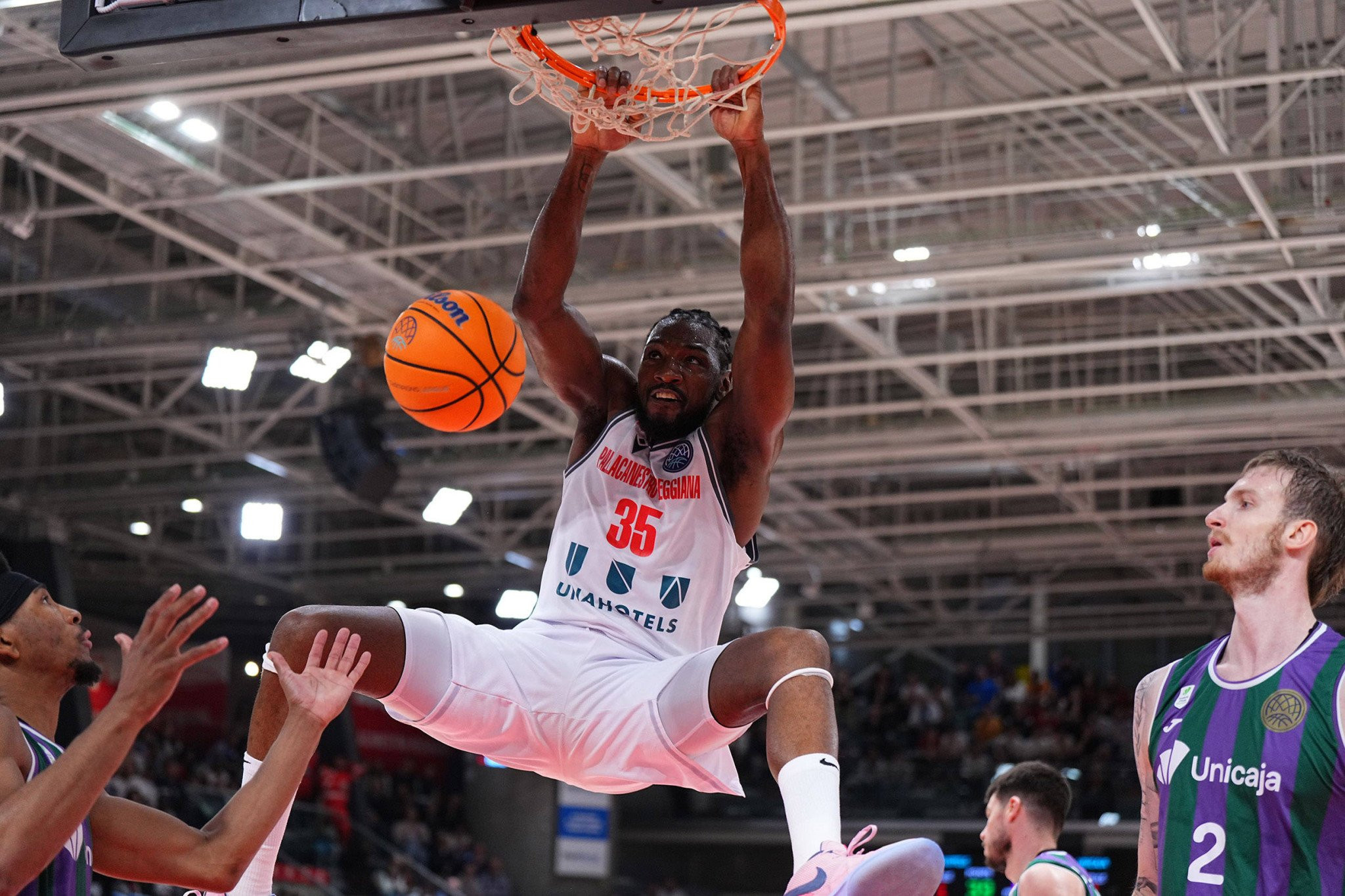 Ενισχύεται στους ψηλούς με Κένεθ Φαρίντ ο Παναθηναϊκός