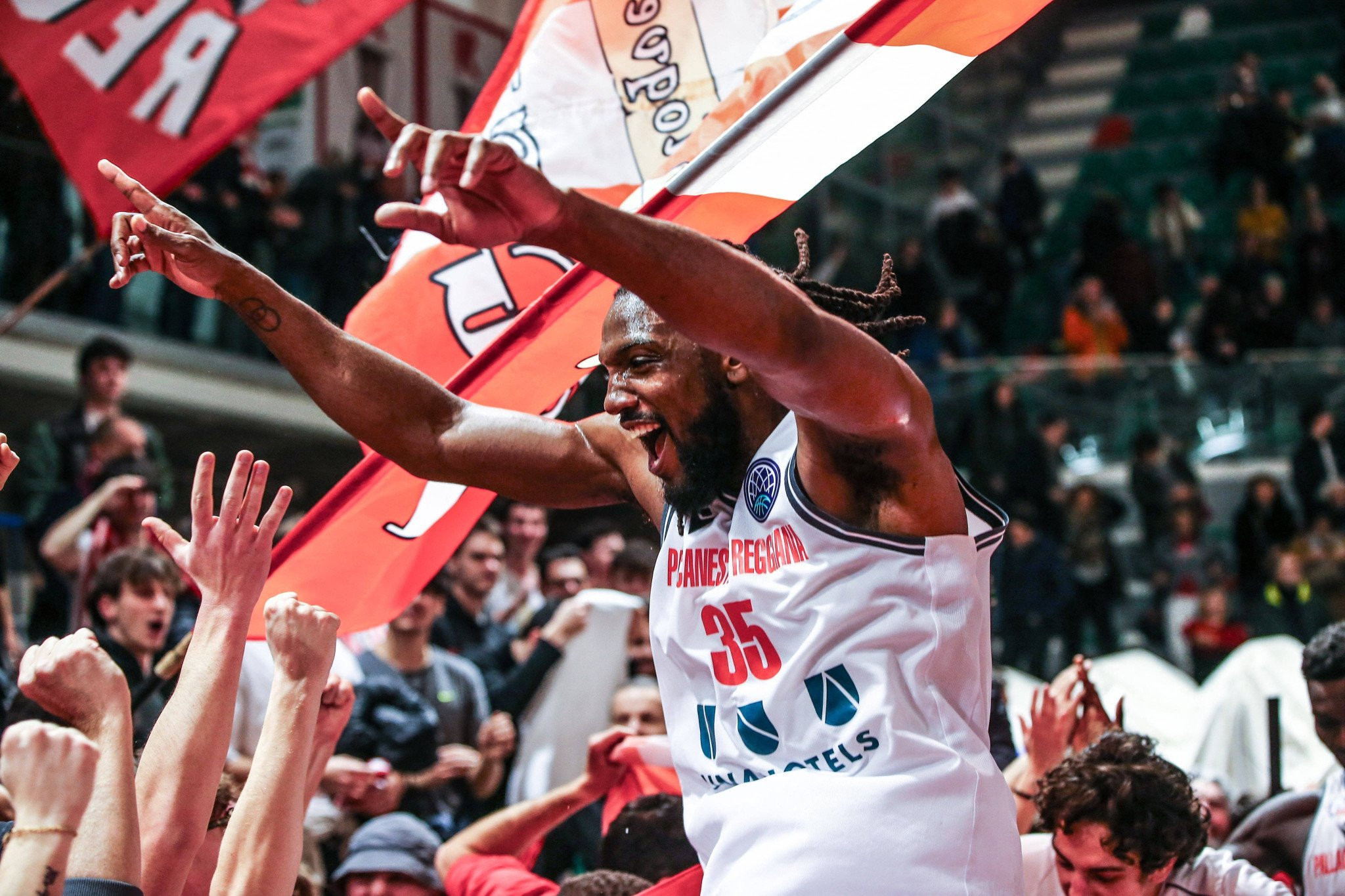 Έρχεται και υπογράφει στον Παναθηναϊκό ο Κένεθ Φαρίντ - Τα δεδομένα της συμφωνίας