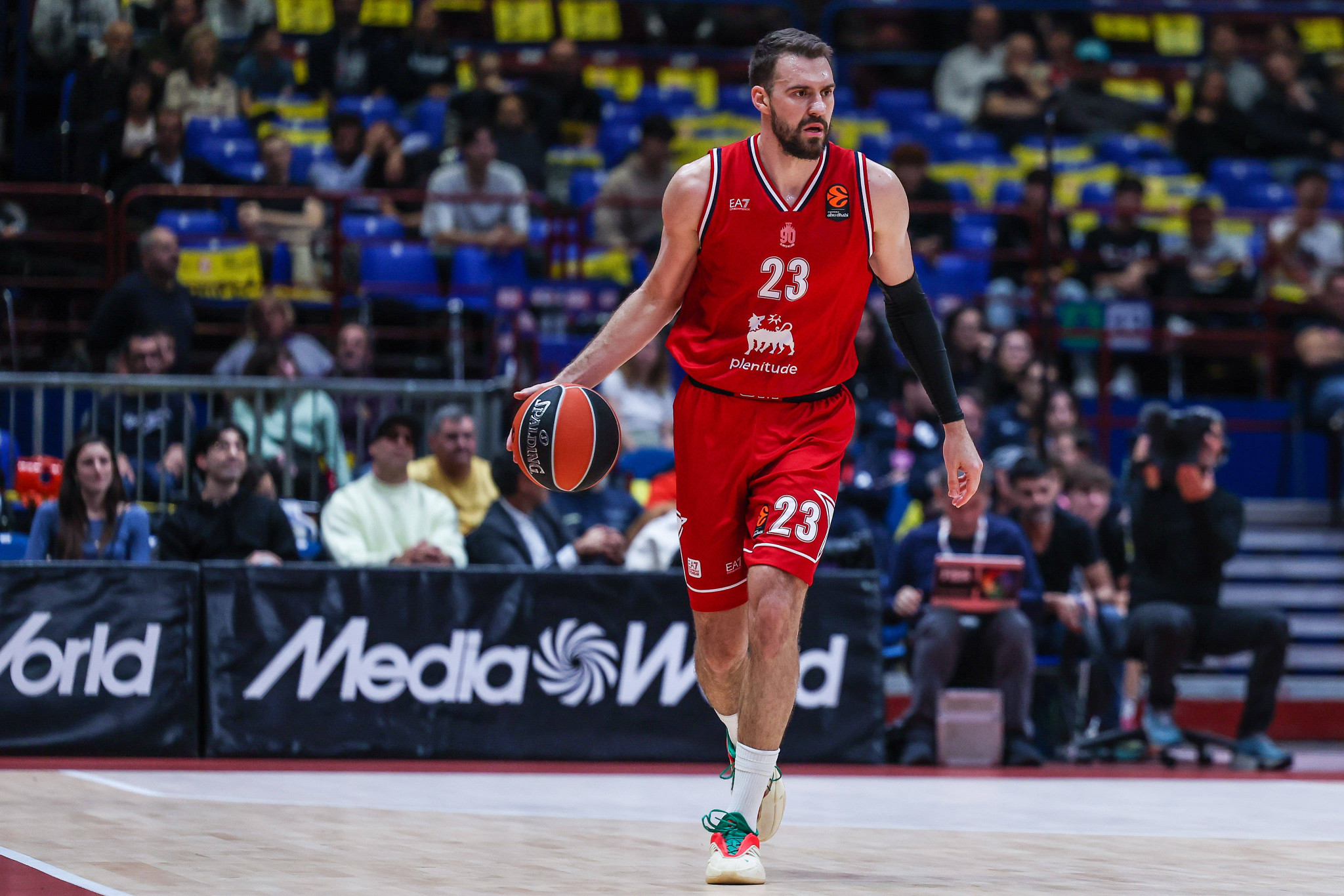 Ο Γκούντουριτς δεν έπαιξε στο ματς της Μιλάνο με τη Βιλερμπάν - Αμφίβολος για Ολυμπιακό