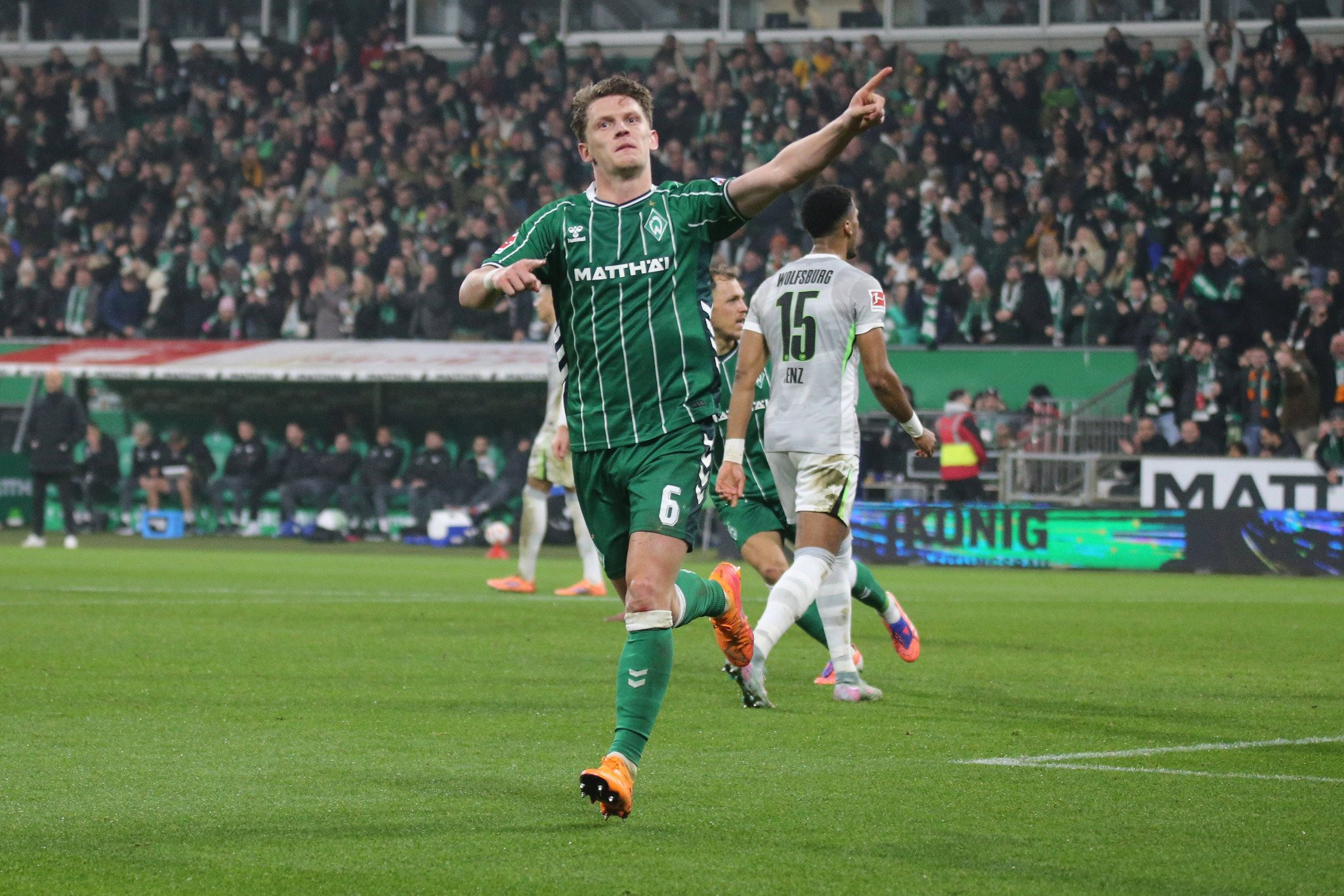 Με απίθανη ανατροπή και «buzzer beater» η Βέρντερ επικράτησε της Βόλσφμπουργκ