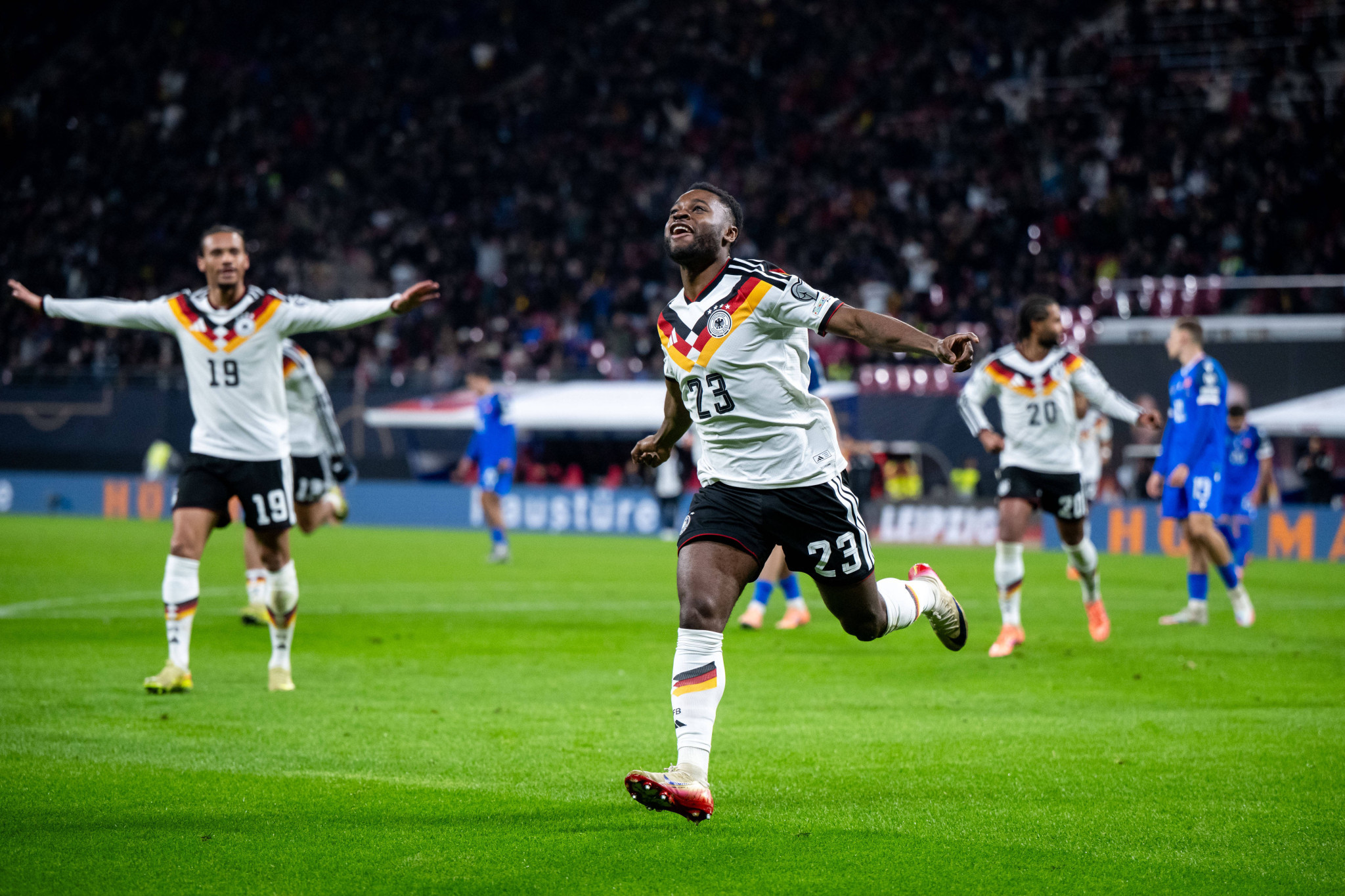 Η Γερμανία διέλυσε την Σλοβακία και προκρίθηκε στο Μουντιάλ - Στα τελικά και η Ολλανδία