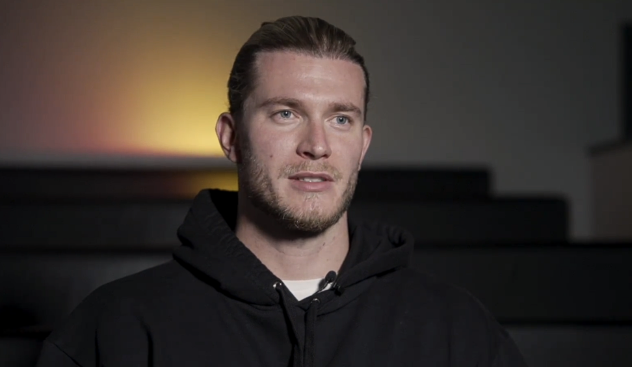 Ο Λόρις Κάριους είναι εδώ: Ο Γερμανός βρήκε την... Ιθάκη του στην Σάλκε και την οδηγεί στην Βundesliga