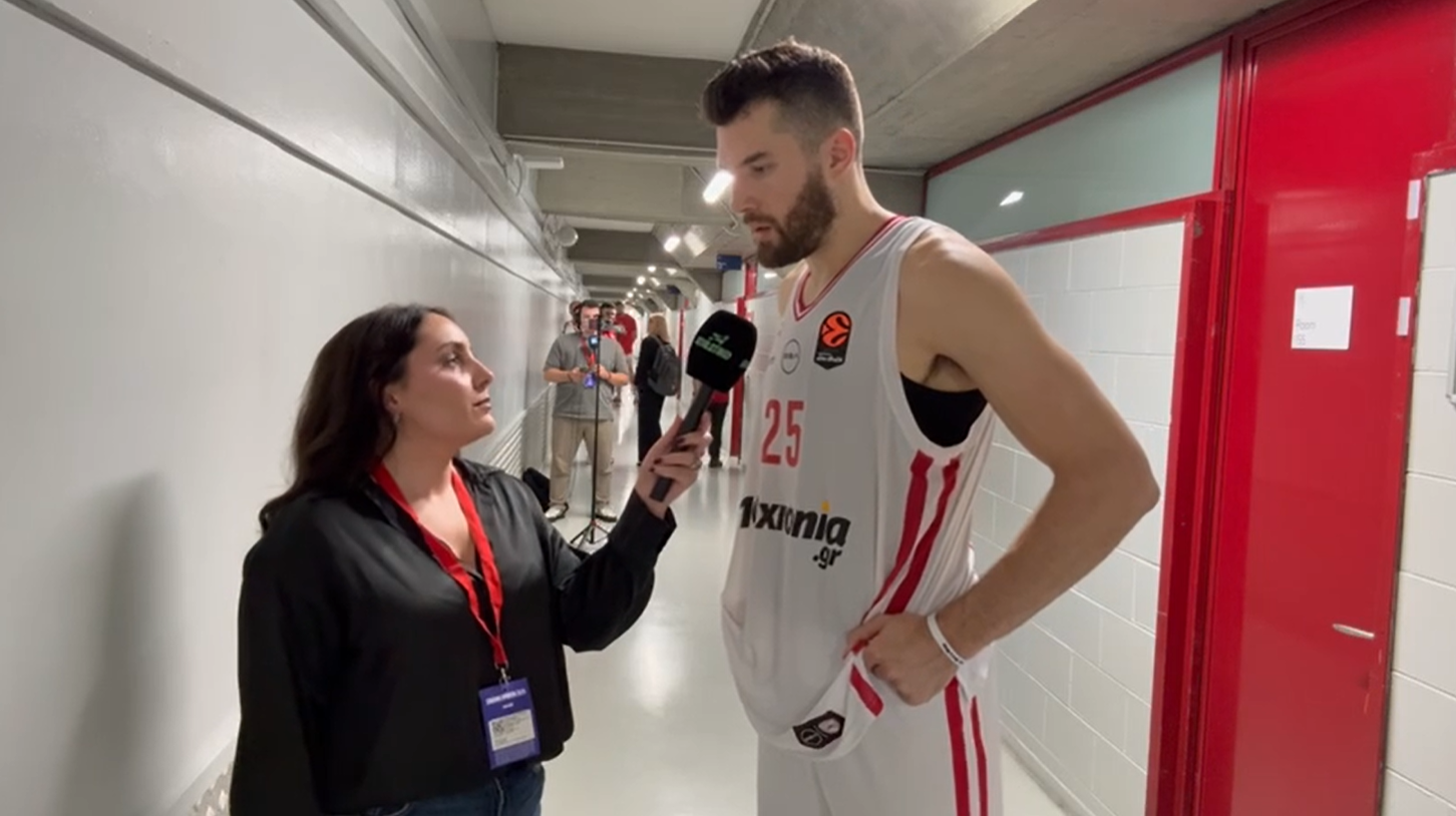 Ο Άλεκ Πίτερς στο Athletiko: «Εμπιστευόμαστε τον Βεζένκοφ για το τελευταίο σουτ, θα επιστρέψει στο παρκέ ο Έβανς»