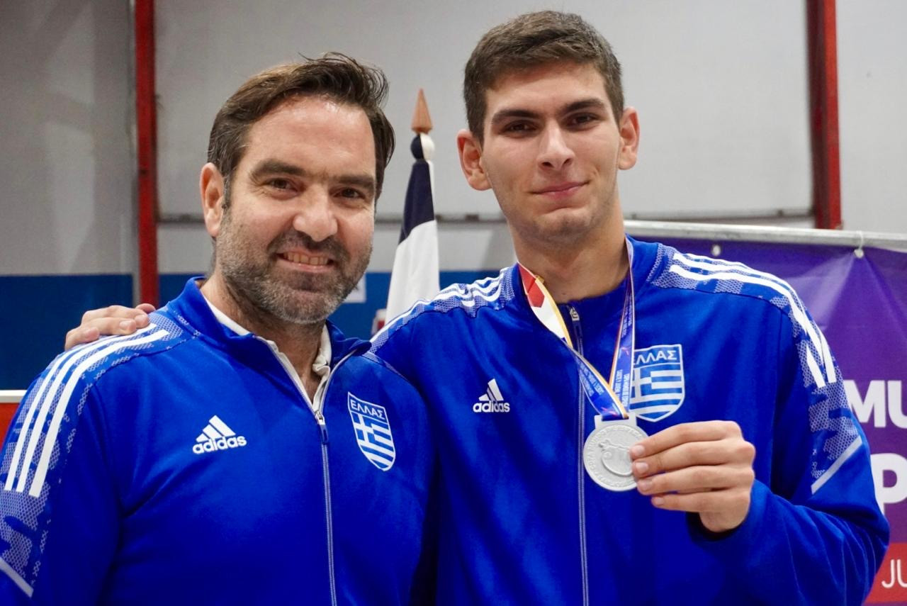 Αργυρό μετάλλιο από τον Τζοβάνη στο Παγκόσμιο Κύπελλο ξίφους μονομαχίας νέων