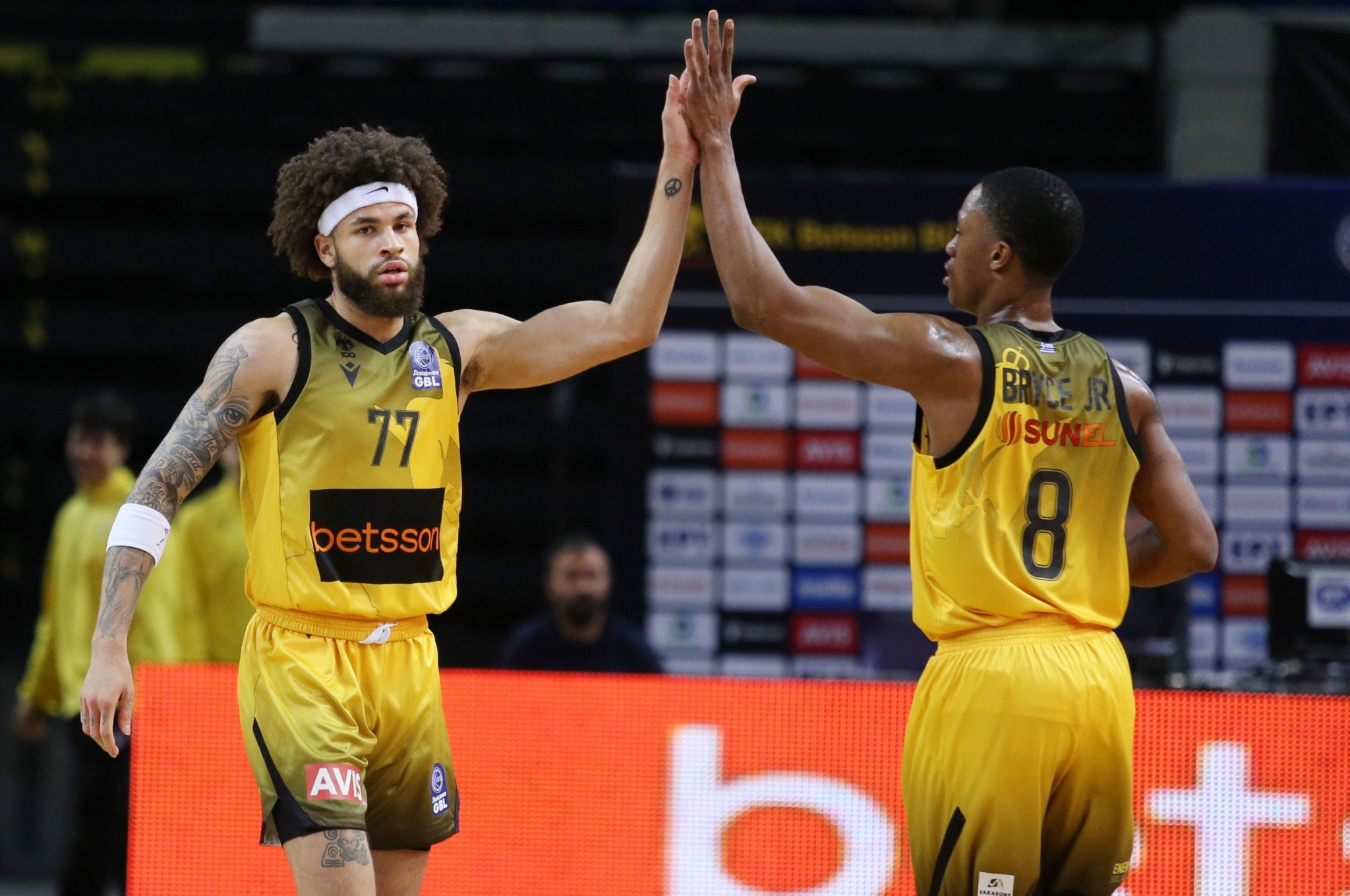 Πάνοπλη η ΑΕΚ κόντρα στον ΠΑΟΚ, «μέσα» ο Τάκερ που πάει για ντεμπούτο