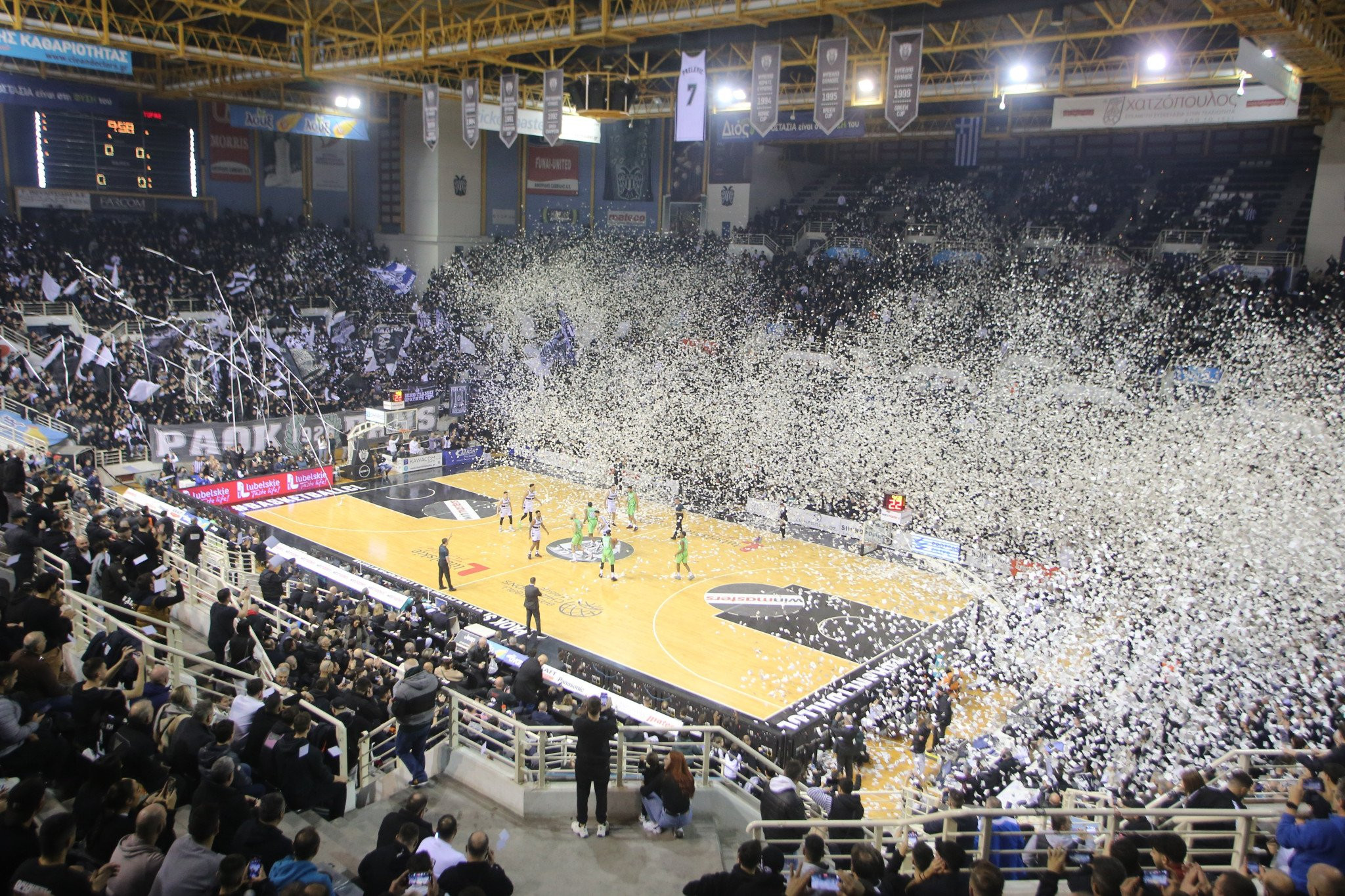 Ασπρόμαυρη τρέλα και sold out σε χρόνο ρεκόρ τα εισιτήρια του ΠΑΟΚ για τον τελικό με την Μπιλμπάο!