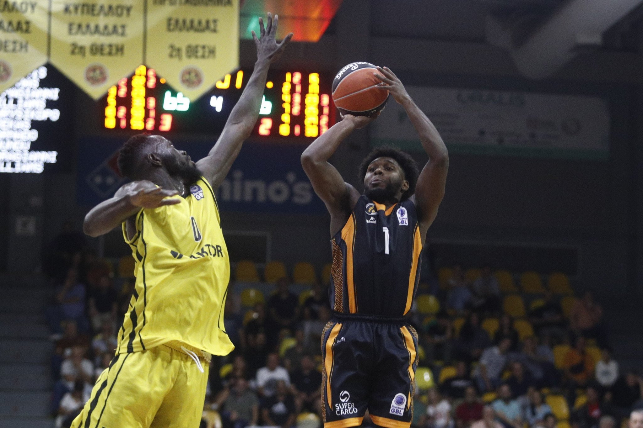 One Walker Show ξανά και ξανά! (vid)