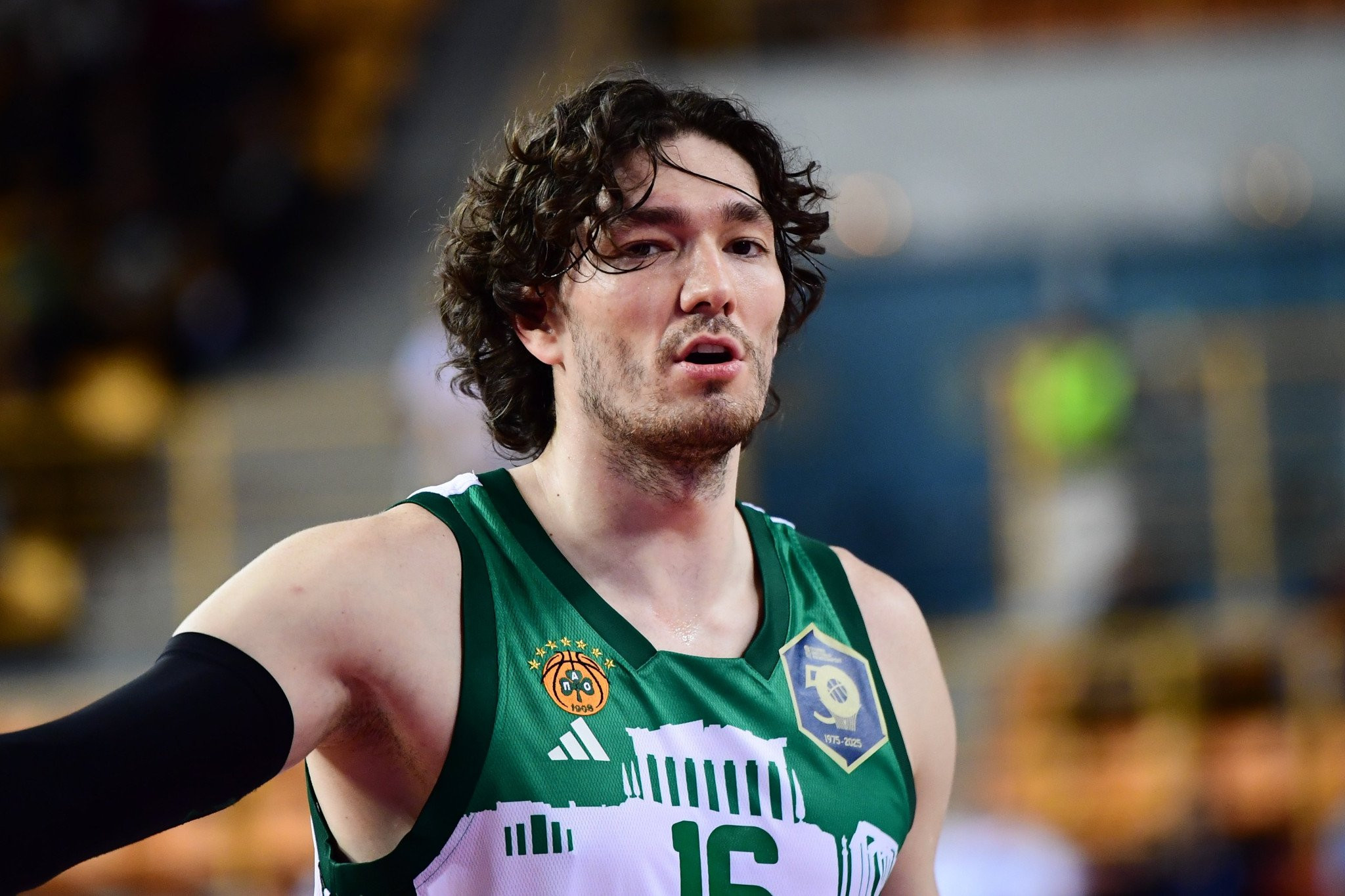 Οσμάν: «Χαρούμενος που θα είμαι στον Παναθηναϊκό - Περιμένουμε μάχη με τον Ερυθρό»