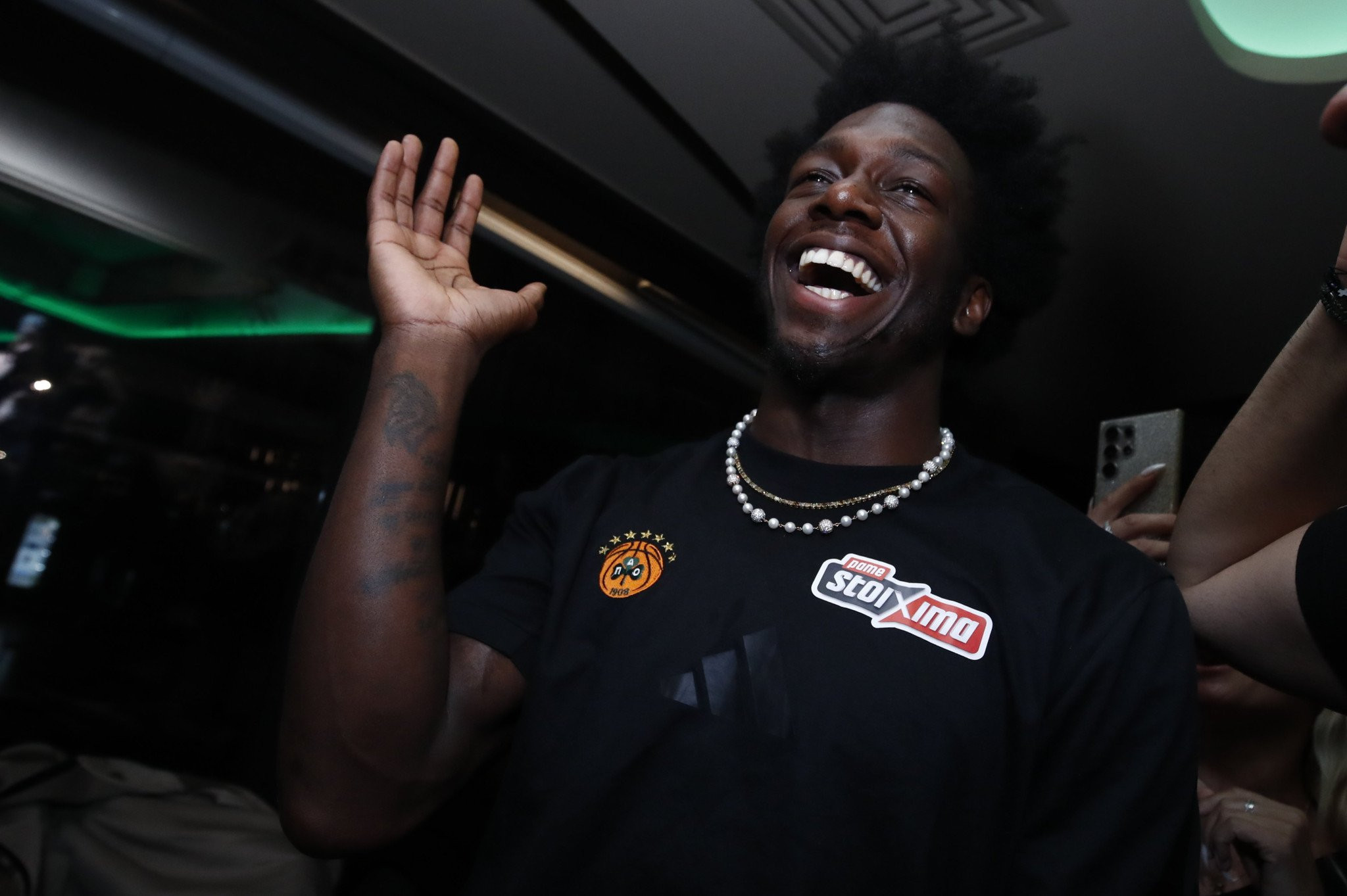 Πάταγος ξανά με... Ναν στην Πέγκυ Ζήνα