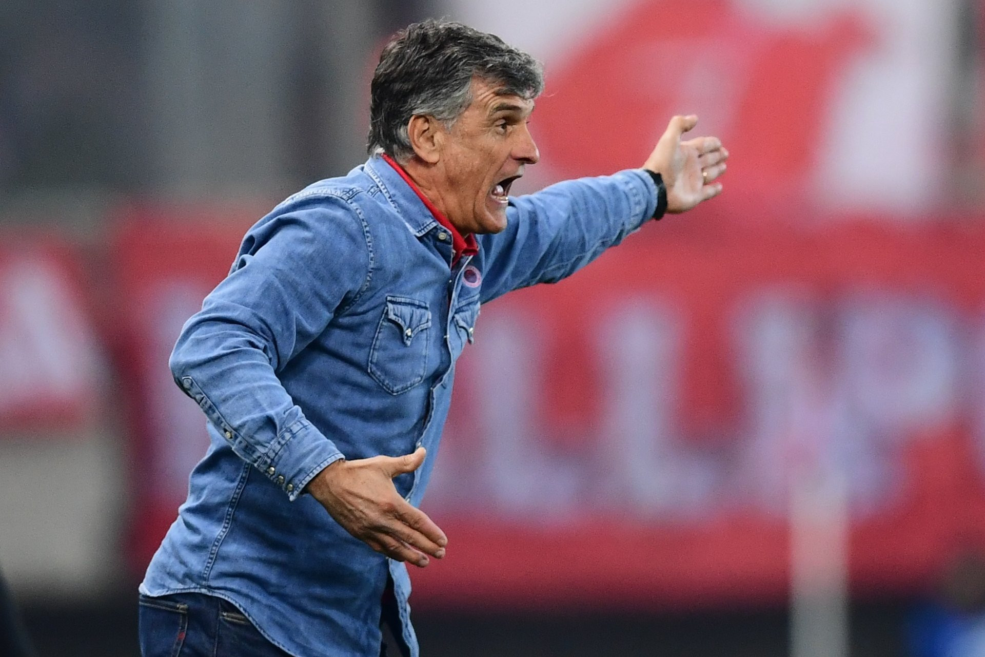 Ο Μεντιλίμπαρ πήρε πάνω του την ευθύνη της ήττας από τον ΠΑΟΚ για να... νικήσει ξανά την ΑΕΚ