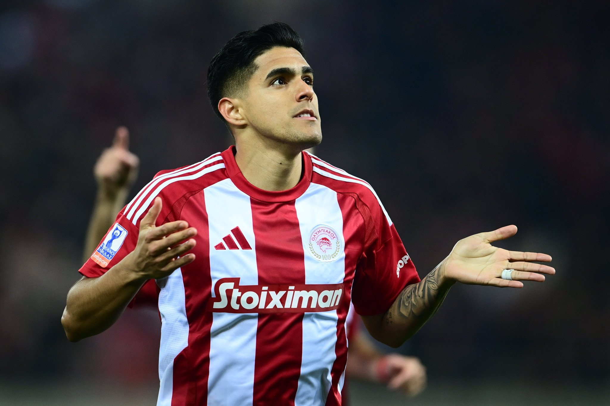 «Σχεδόν απίθανο να αγοράσει τον Λουίς Πάλμα ο Ολυμπιακός»