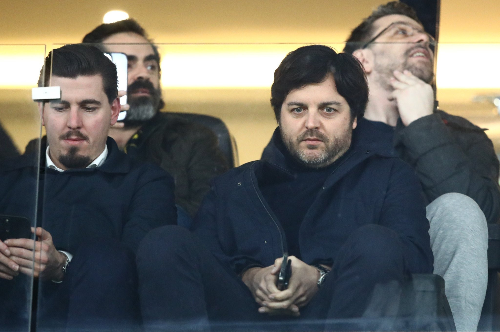 Ο Ριμπάλτα «ξηλώνει», ο Αλμέιδα «σβήνει» φωτιές