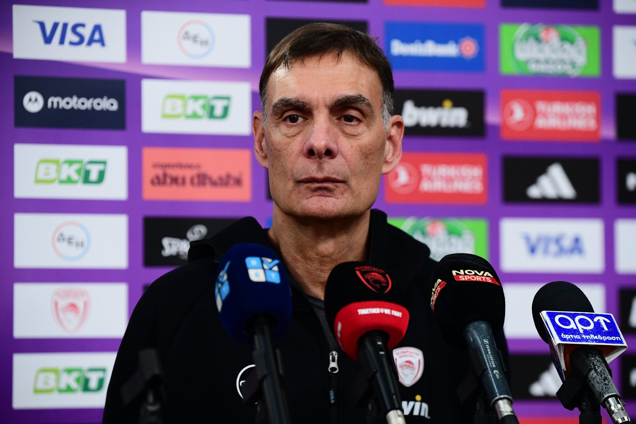 Μπαρτζώκας: «Δεν θα βάλω την ομάδα να χάσει για να μη βγούμε πρώτοι»