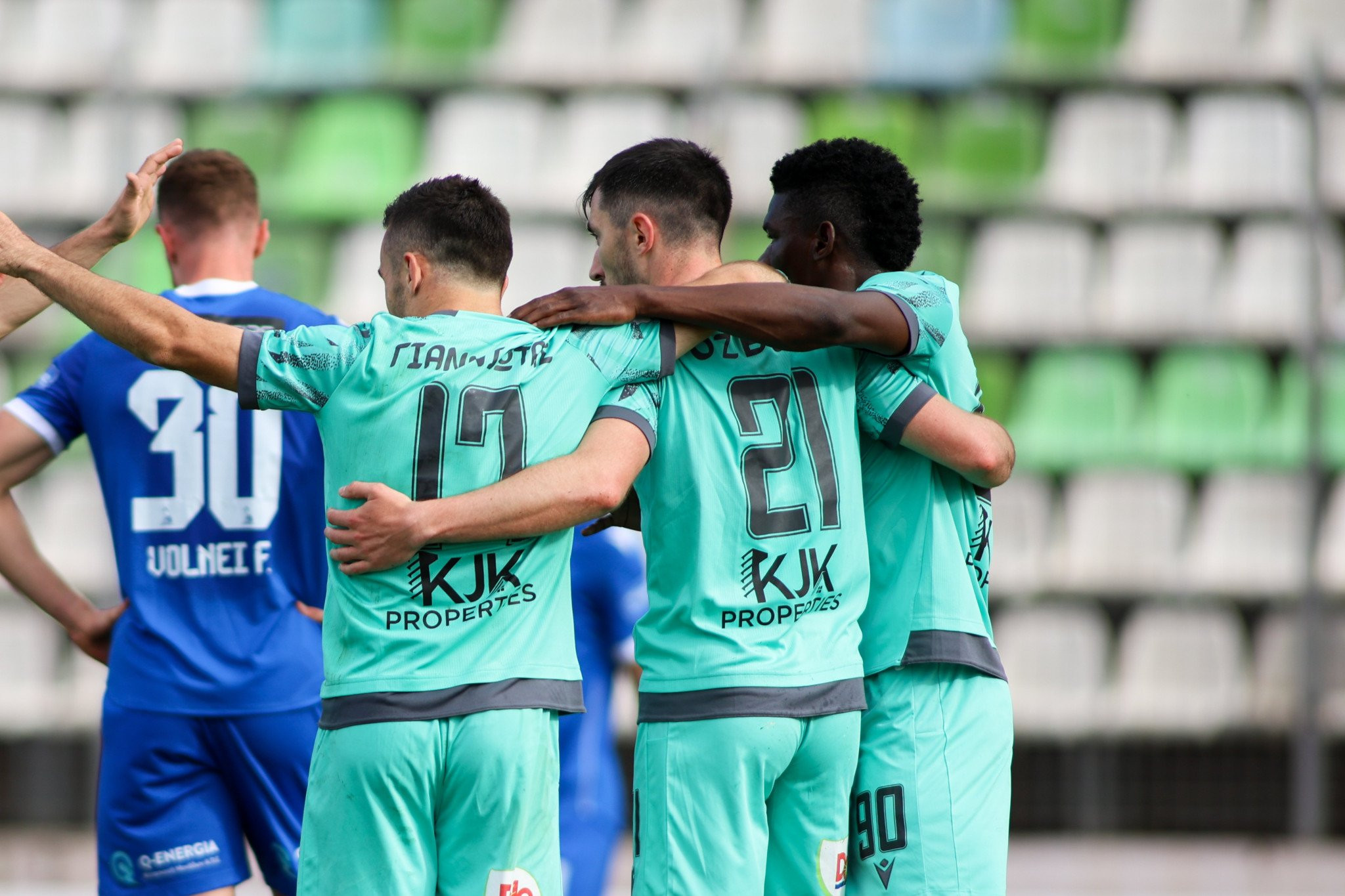 Άλμα παραμονής ο Λεβαδειακός, 3-0 τον Πανσερραϊκό που παραμένει σε πρόβλημα