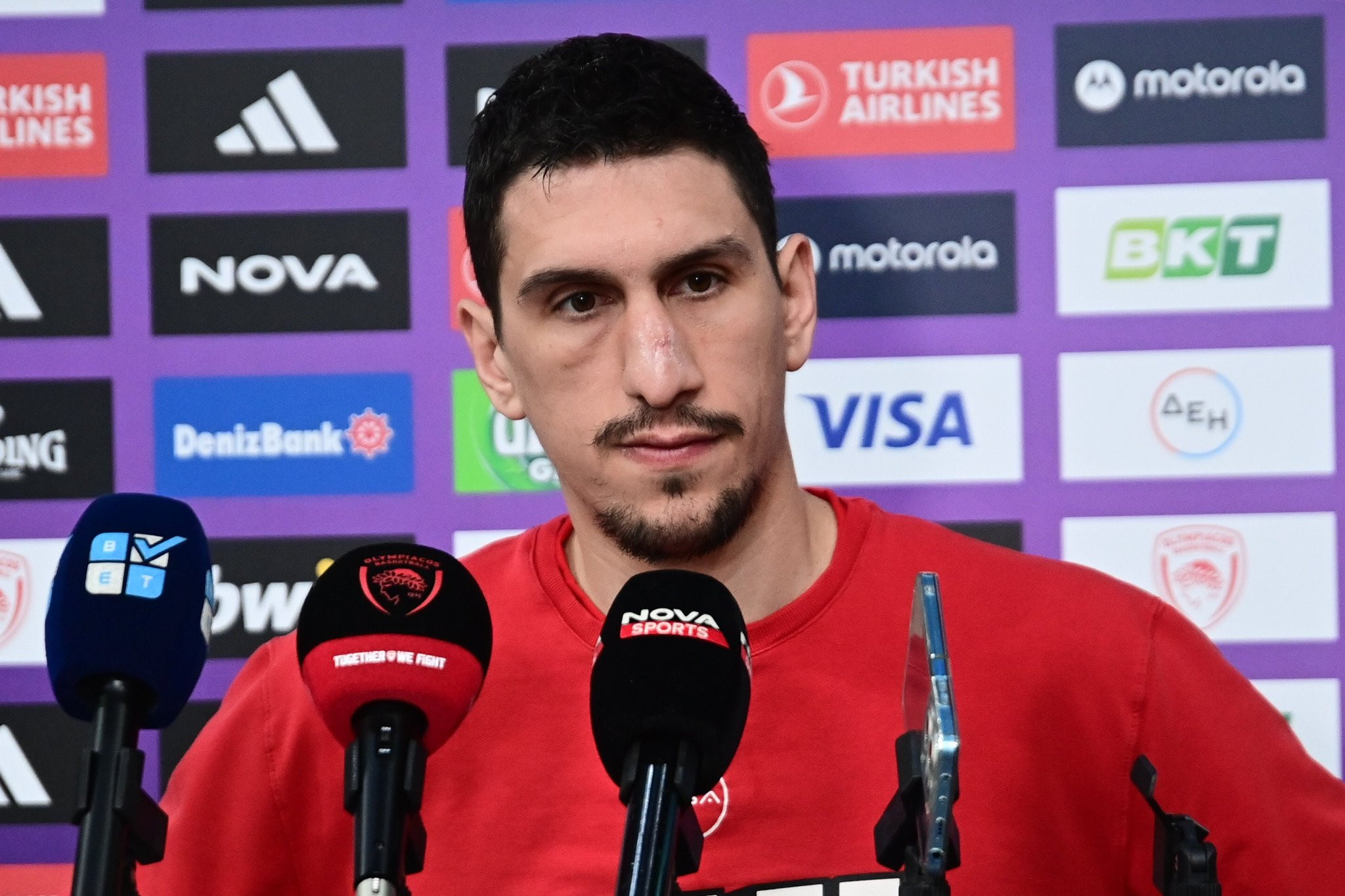 Λαρεντζάκης: «Μας αξίζει η πρώτη θέση»