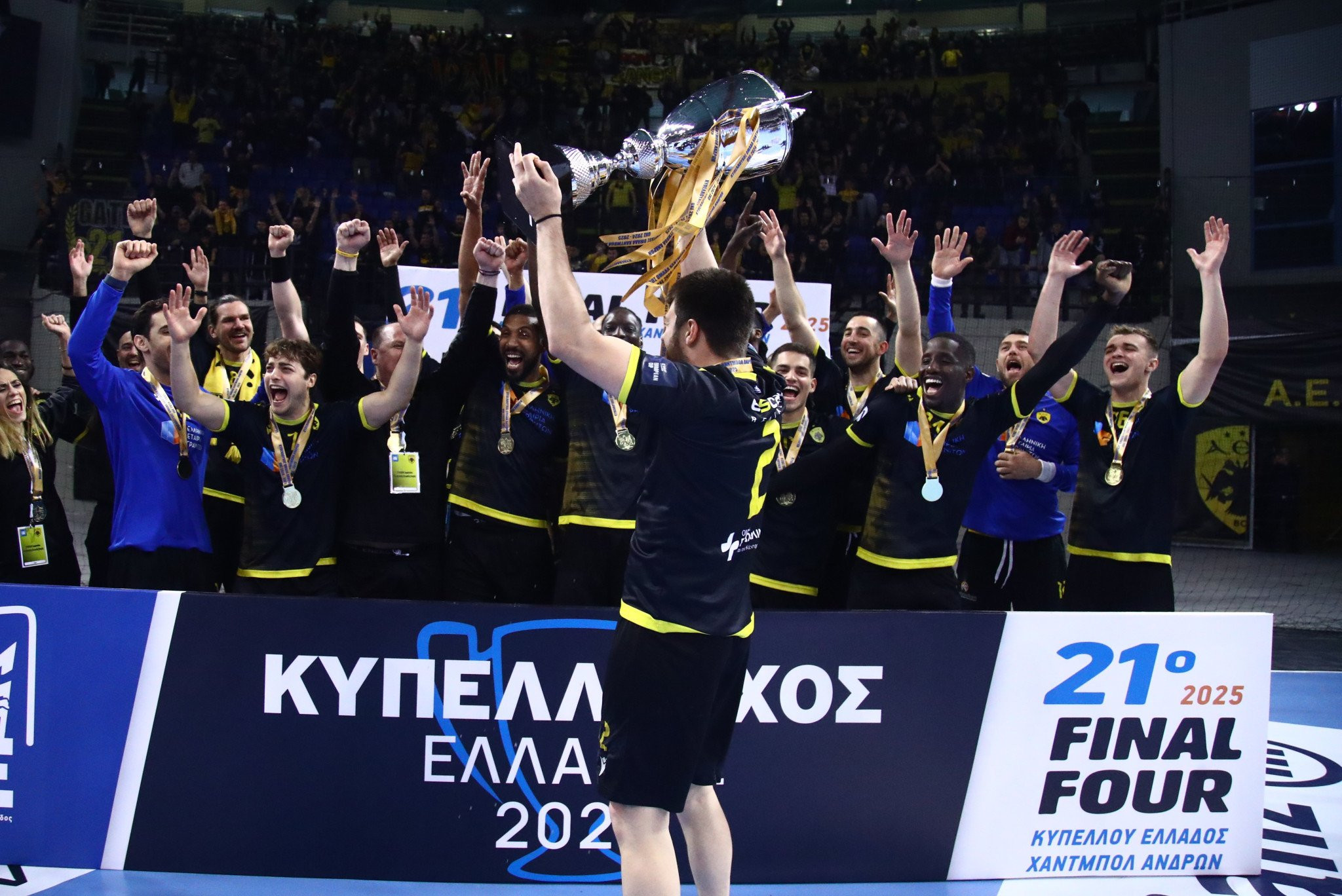 Η ΑΕΚ Κυπελλούχος Ελλάδος χάντμπολ με ισοπεδωτική εμφάνιση στον τελικό!