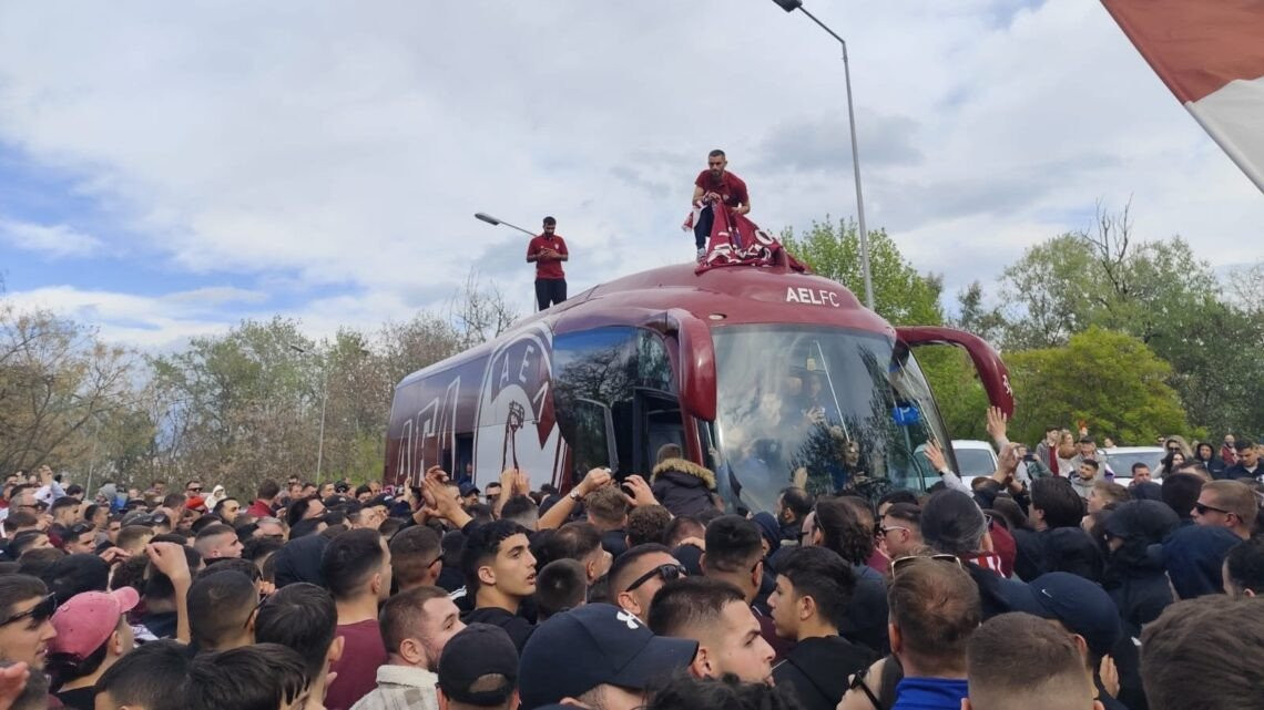 «Κάηκε» η Λάρισα για την υποδοχή της πρωταθλήτριας ΑΕΛ (vid)