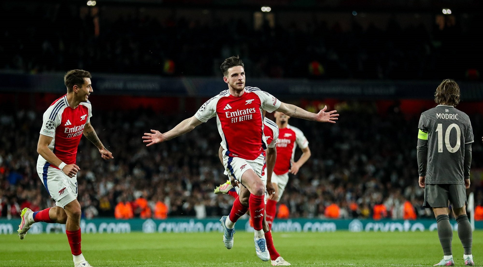 Η Άρσεναλ βγήκε από… Playstation και στριμώχνει την Ρεάλ για τα καλά!