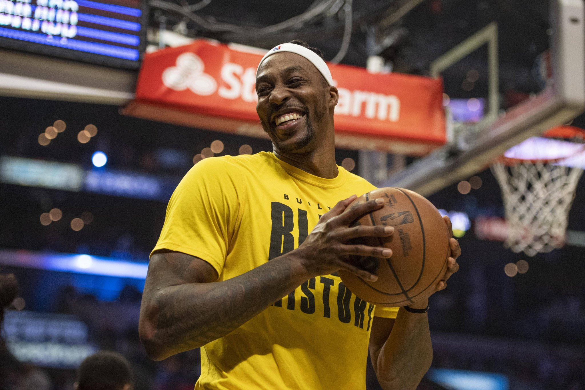 O Ντουάιτ Χάουαρντ επιστρέφει στο Λ.Α. για να αγωνιστεί στη λίγκα του Ice Cube