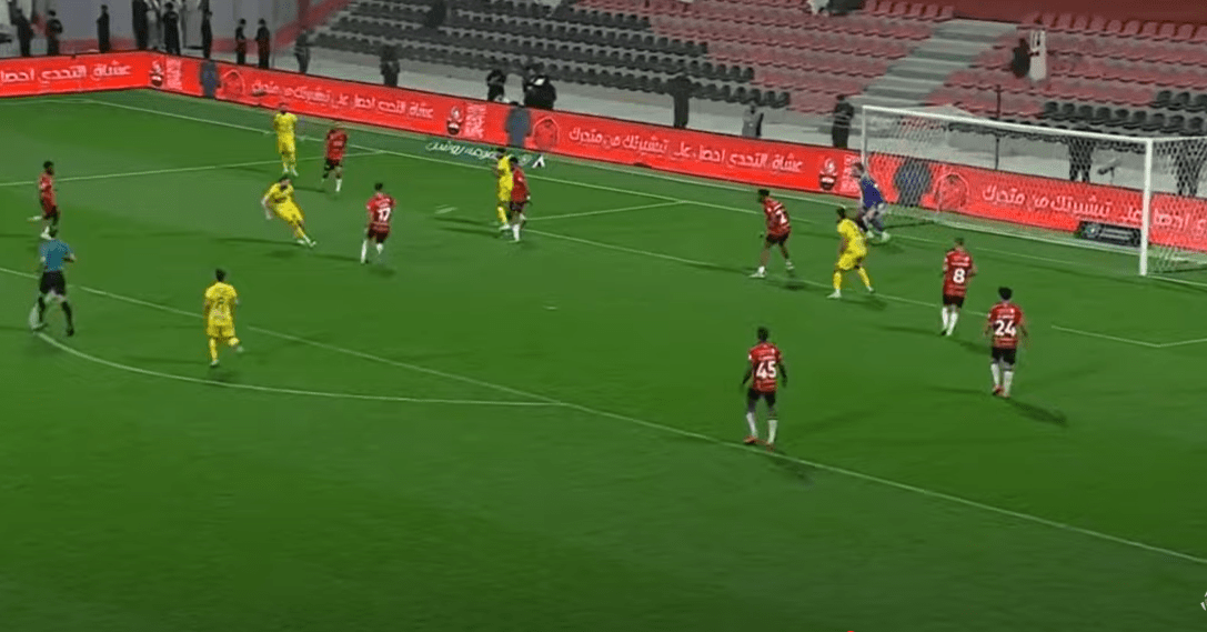 Φορτούνης και Μπενζεμά κοντράρονται για το γκολ της αγωνιστικής στη Σαουδική Αραβία