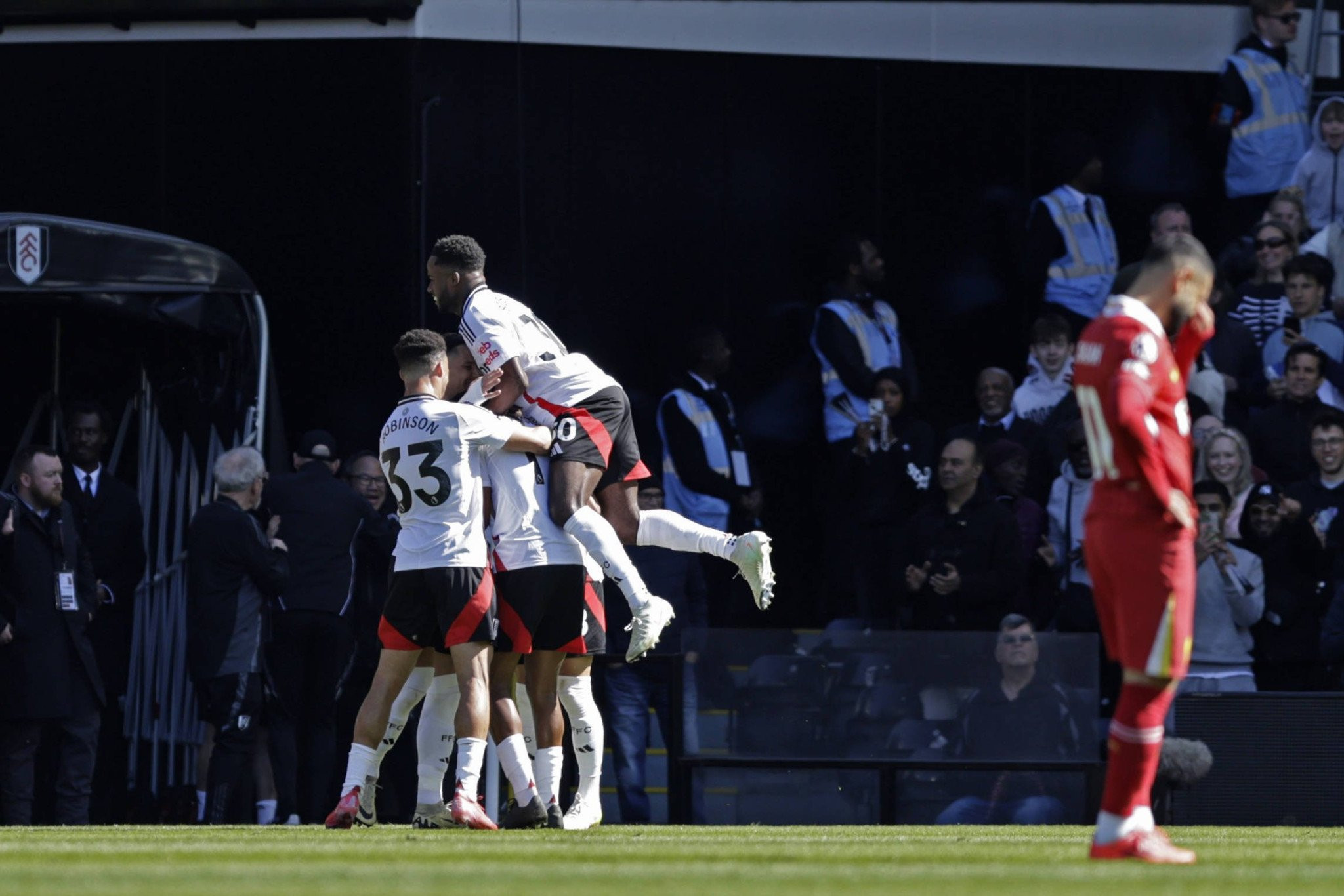 Η Φούλαμ του Μάρκο Σίλβα «κατασπάραξε» την Λίβερπουλ - Επιστροφή στις νίκες για Τότεναμ