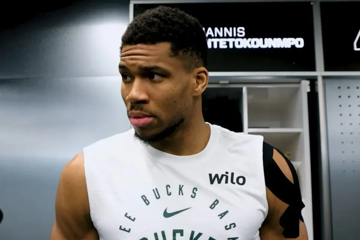 Γιάννης: «Τελειώσαμε το ματς με τέσσερις παίκτες από τον πάγκο, ήταν απίστευτο»