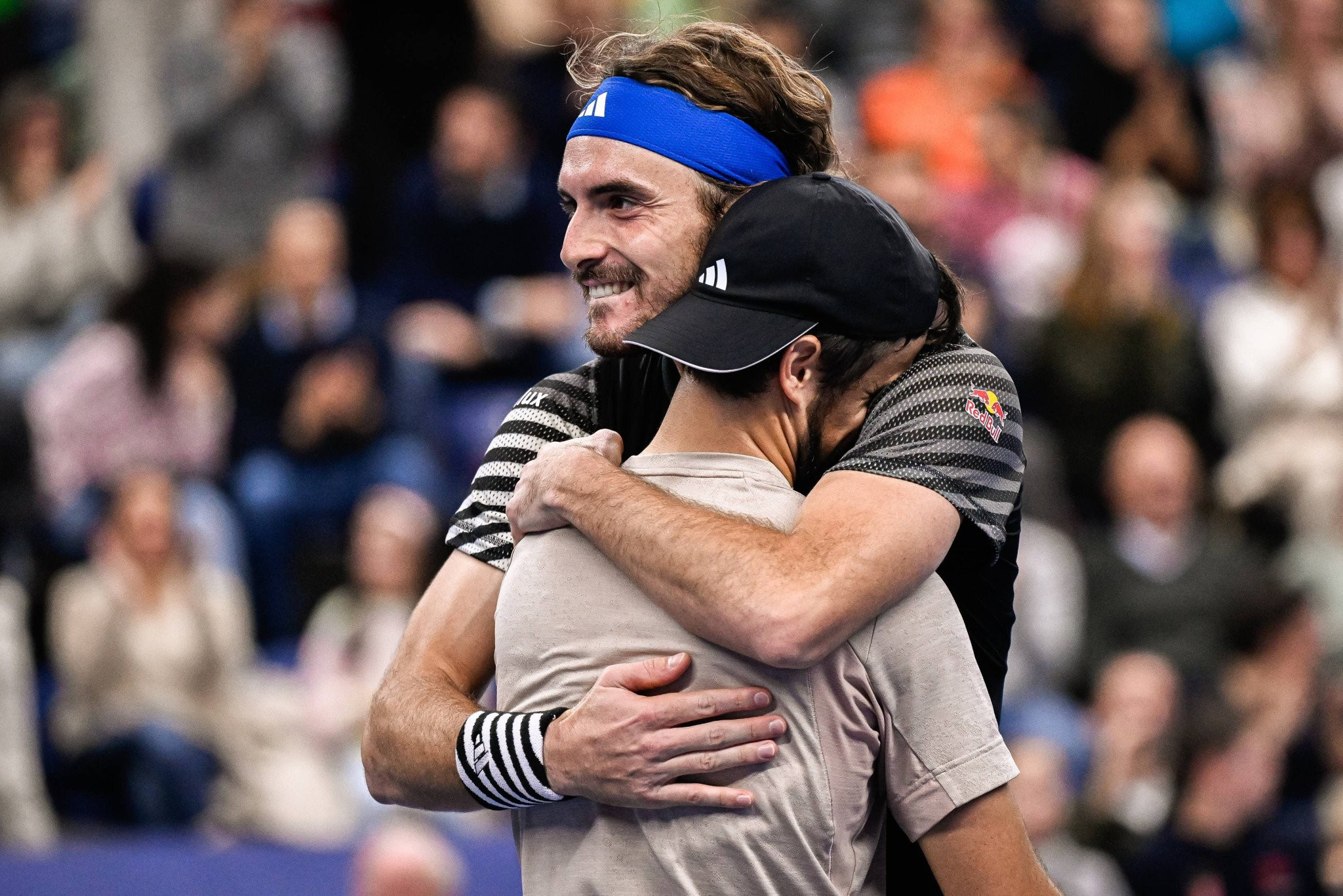 Νίκη με μεγάλη ανατροπή στο διπλό για τα αδέρφια Τσιτσιπά στο Μόντε Κάρλο! (vid)