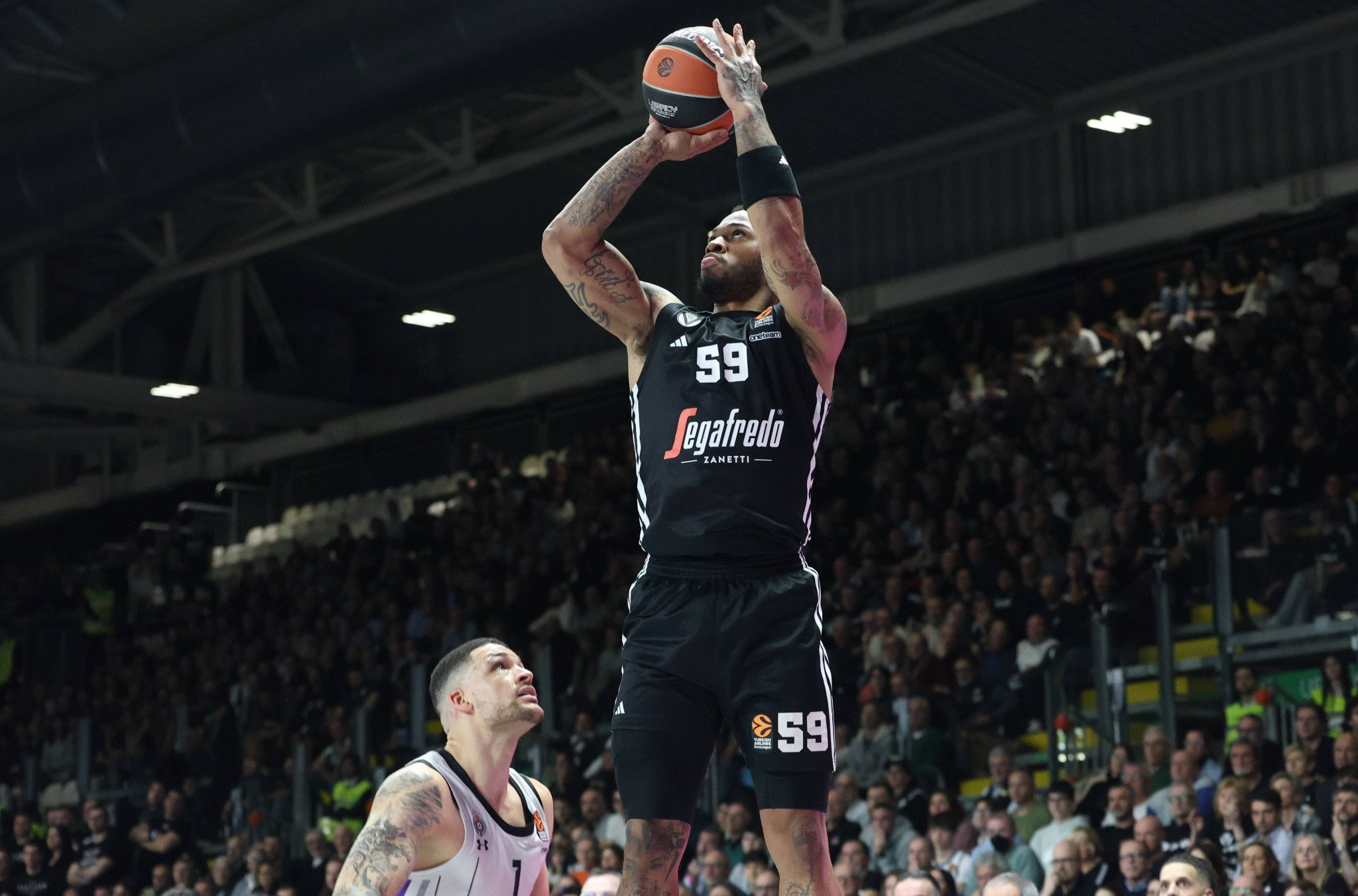 Αλλαγή στην ΑΕΚ: Τάκερ αντί Ομπιέσε στην Stoiximan GBL (pic)