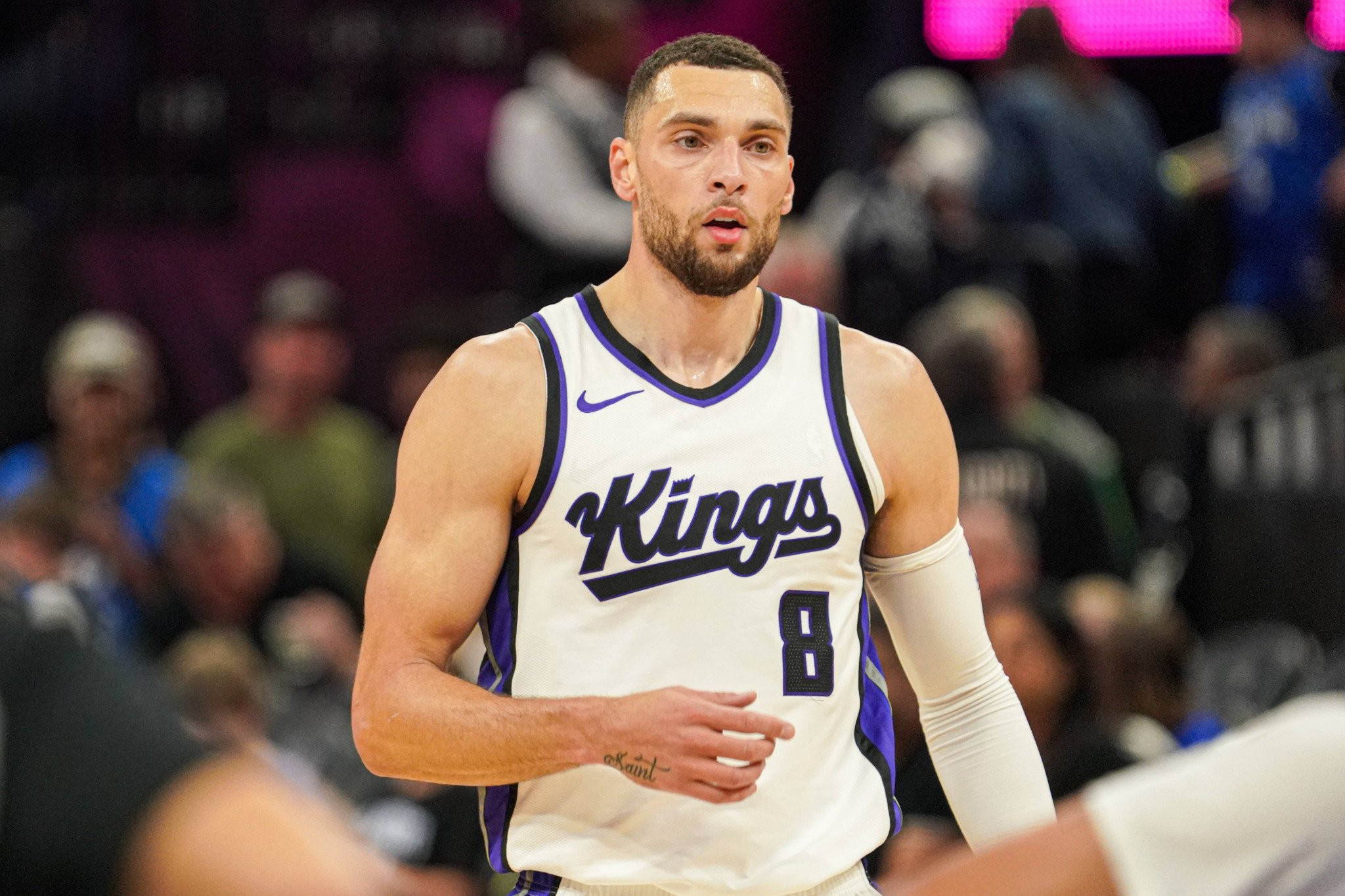 Ο Λαβίν «κυριάρχησε» τους  Καβαλίερς, εύκολες νίκες για Σέλτικς και Χοκς, ντερμπάρα «Δύσης» για Ρόκετς και Γουόριορς