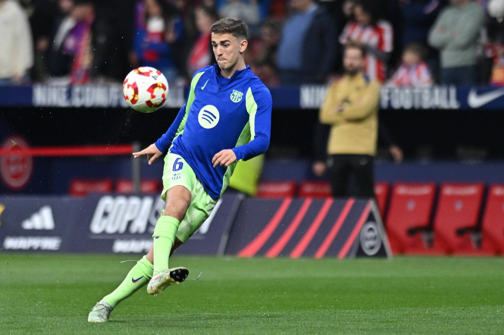 Διαθέσιμος ο Γκάβι κόντρα στη Μπέτις σύμφωνα με τον Φλικ