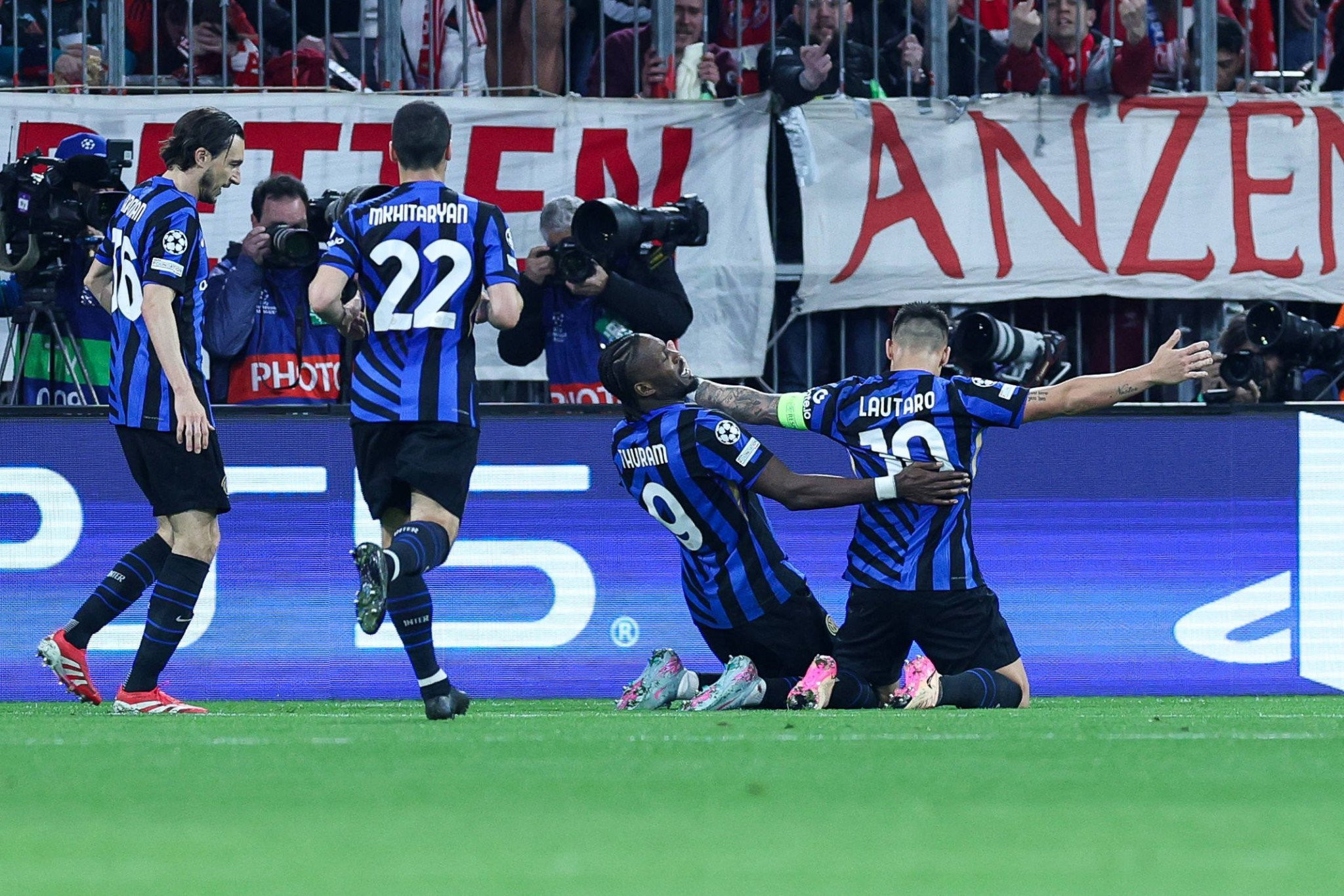 Η Ίντερ «πάγωσε» το Μόναχο και φλερτάρει με πρόκριση!